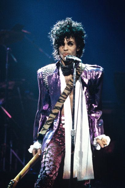 Prince (Glitter - Diamond Collection) - Musicians vinyl figure collectible [Barcode 889698322454] - Main Image 4