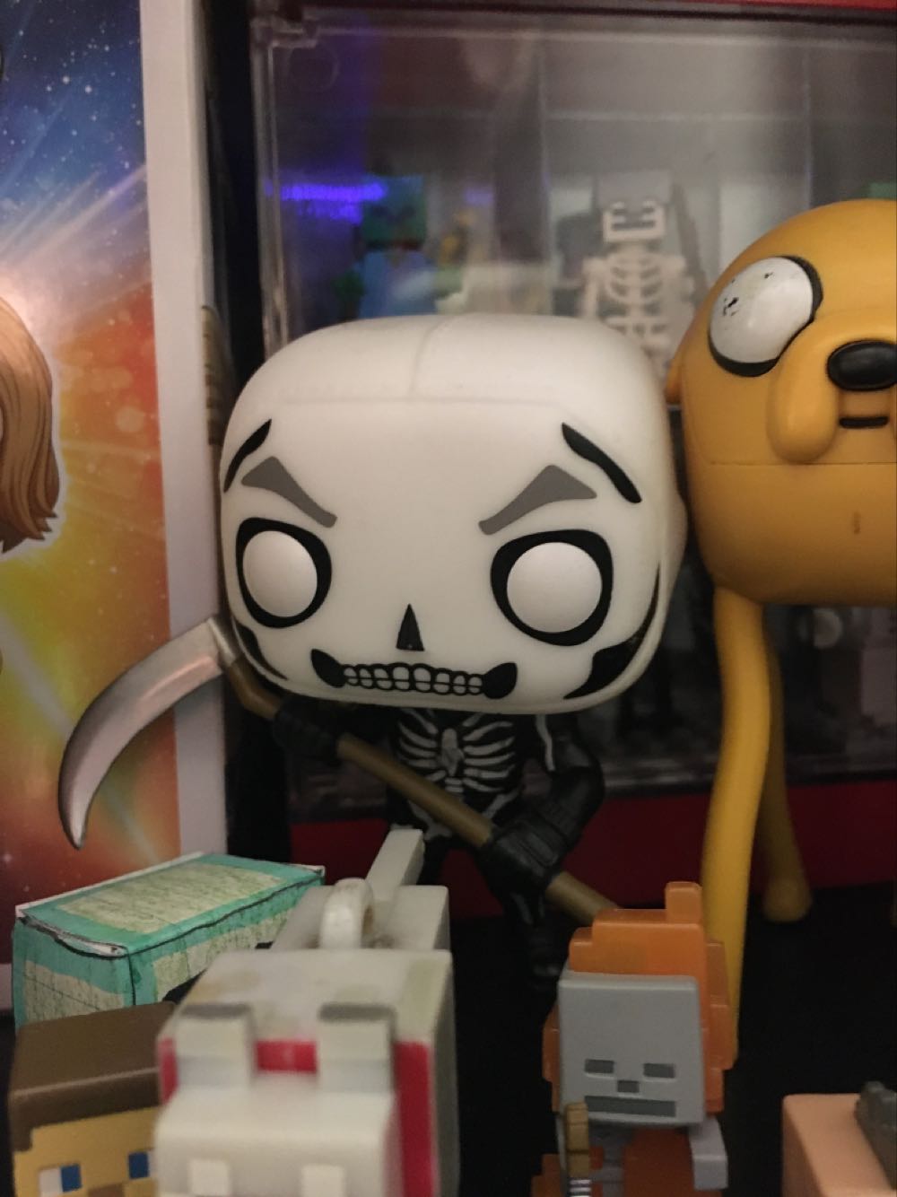 Skull Trooper - Fortnite vinyl figure collectible [Barcode 889698344708] - Main Image 3