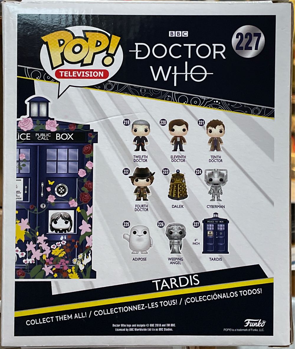 Tardis Clara Memorial  - Doctor Who vinyl figure collectible [Barcode 11503523] - Main Image 2
