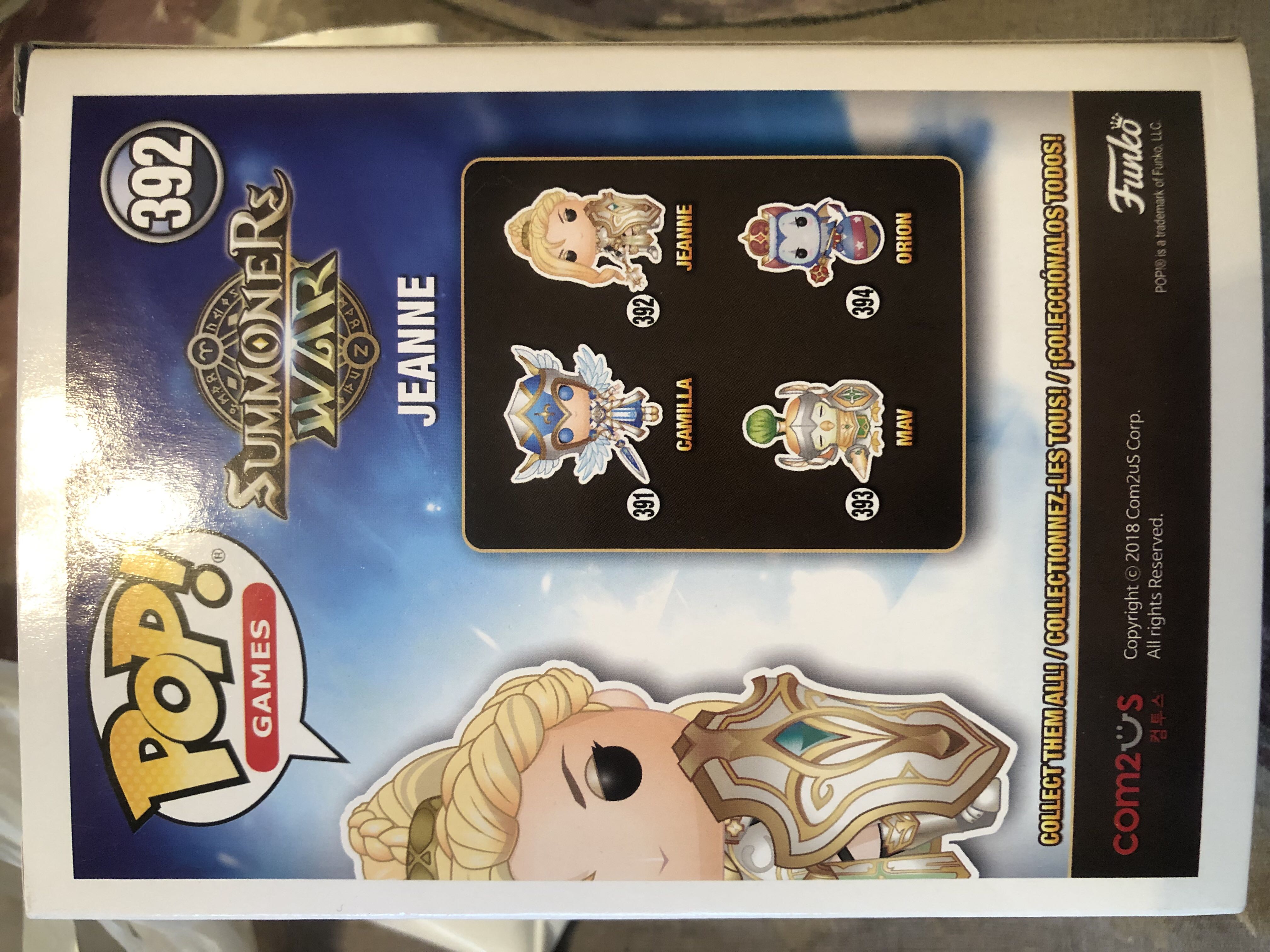 Jeanne  vinyl figure collectible [Barcode 889698348782] - Main Image 2