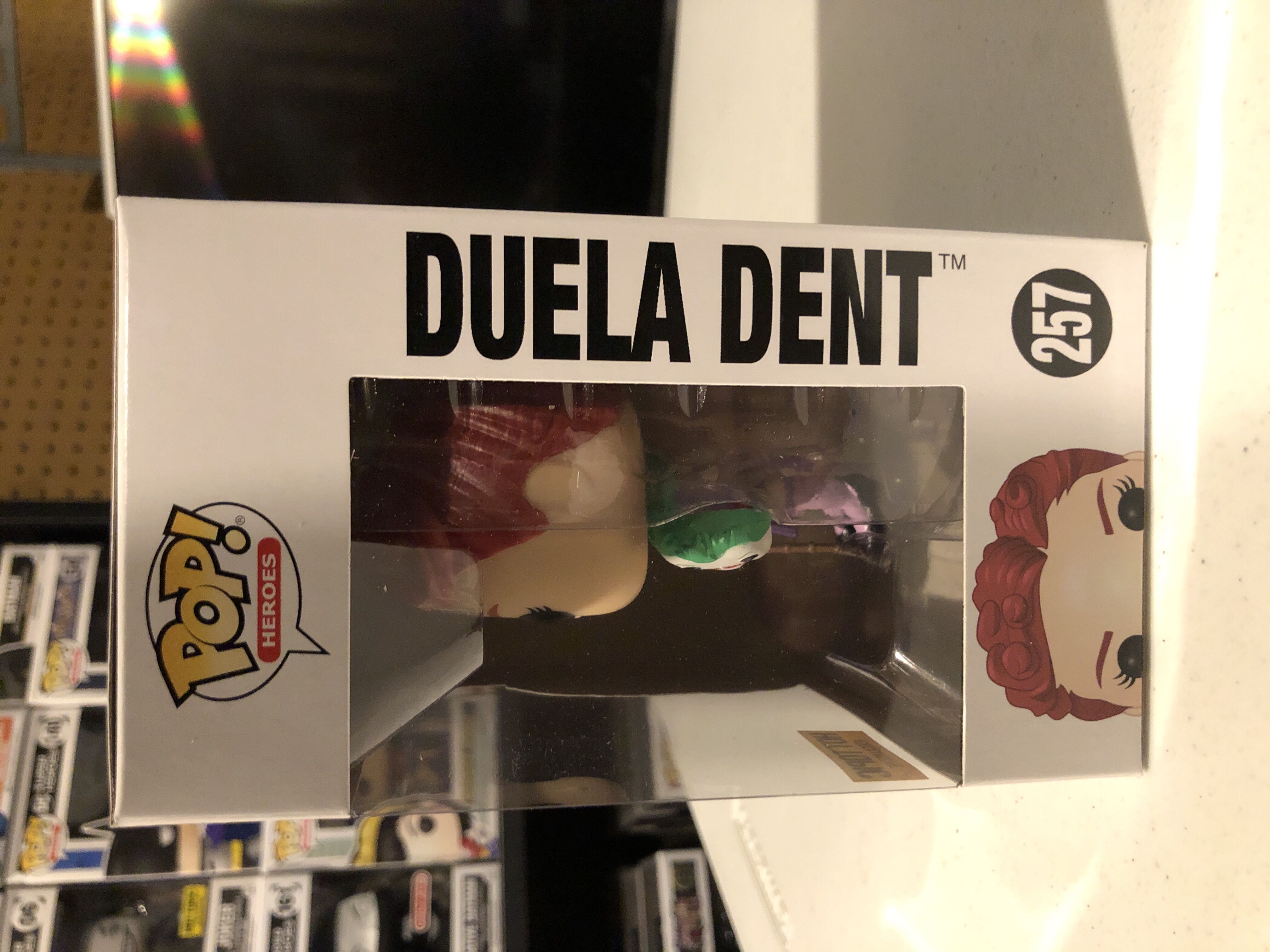 Duela Dent (Joker’s Daughter)  - DC Universe vinyl figure collectible [Barcode 11520041] - Main Image 2