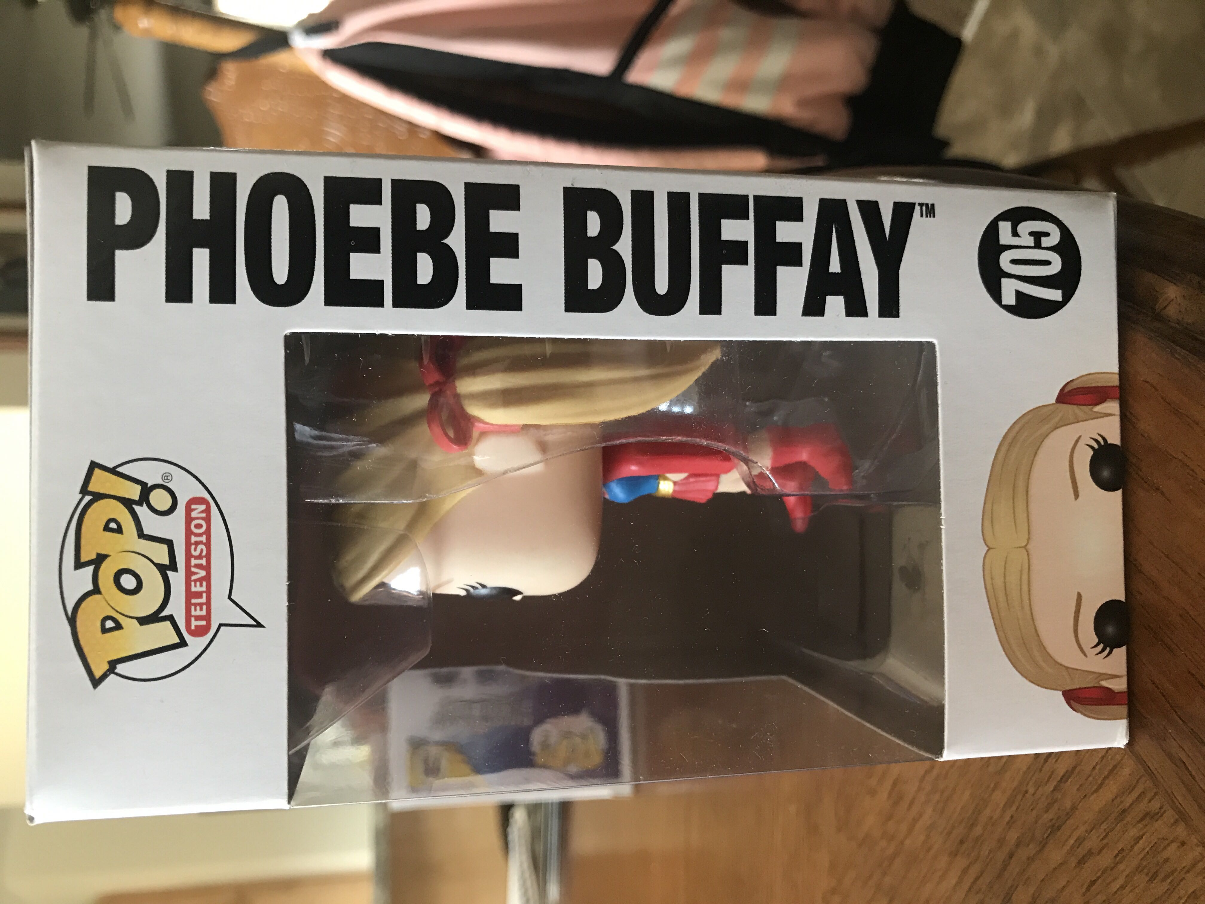 Phoebe Buffay - Friends vinyl figure collectible [Barcode 889698327497] - Main Image 2