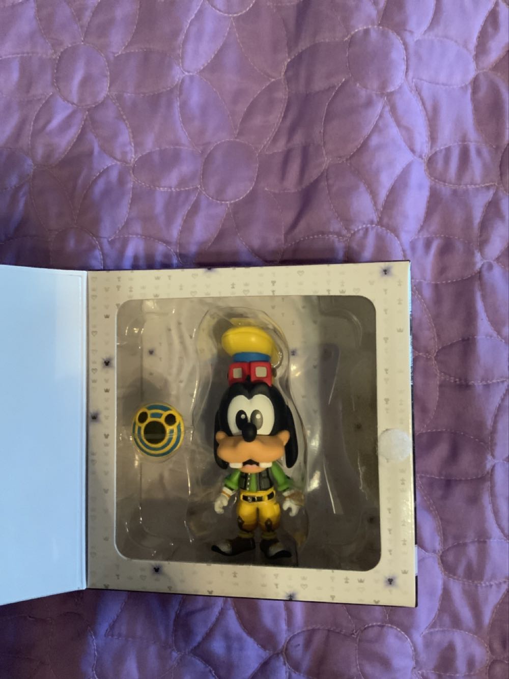 Goofy - Disney vinyl figure collectible [Barcode 889698345651] - Main Image 2