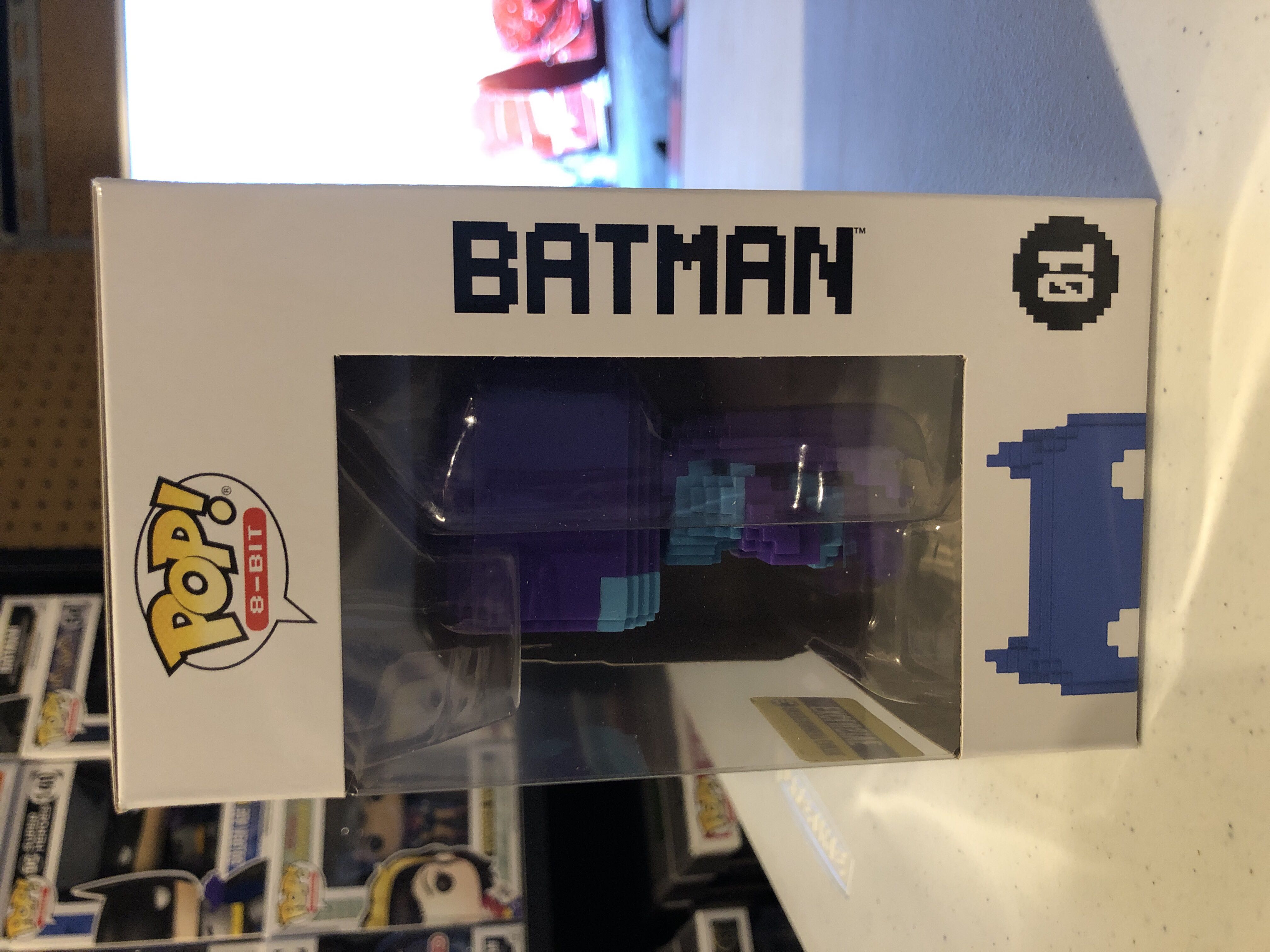 Batman (Purple & Blue) (SDCC Debut) - Batman vinyl figure collectible [Barcode 889698318211] - Main Image 2