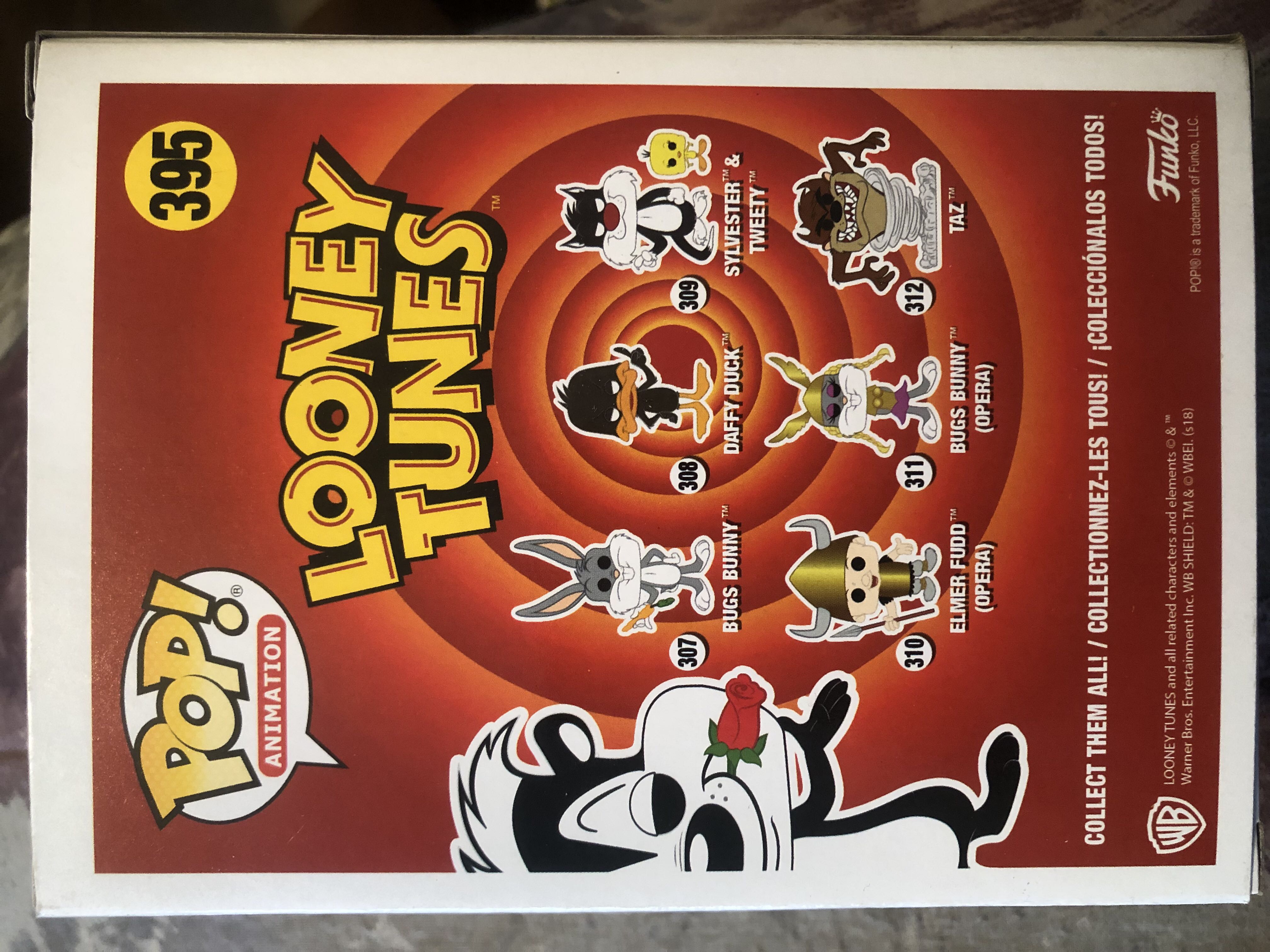 Looney Tunes Pepe Le Pew $55 - Looney Tunes vinyl figure collectible [Barcode 889698303415] - Main Image 2
