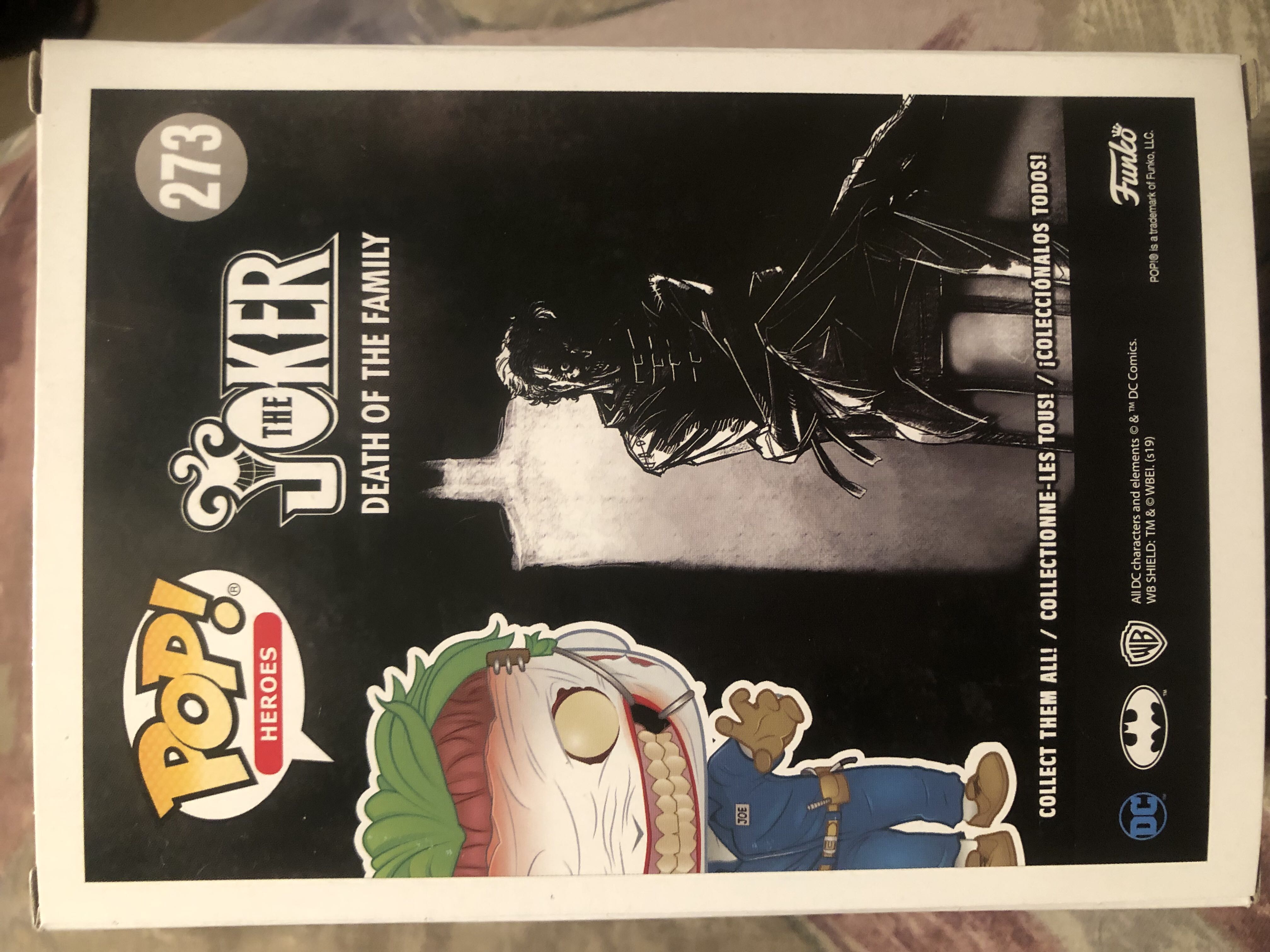 The Joker - Batman vinyl figure collectible [Barcode 889698374873] - Main Image 2