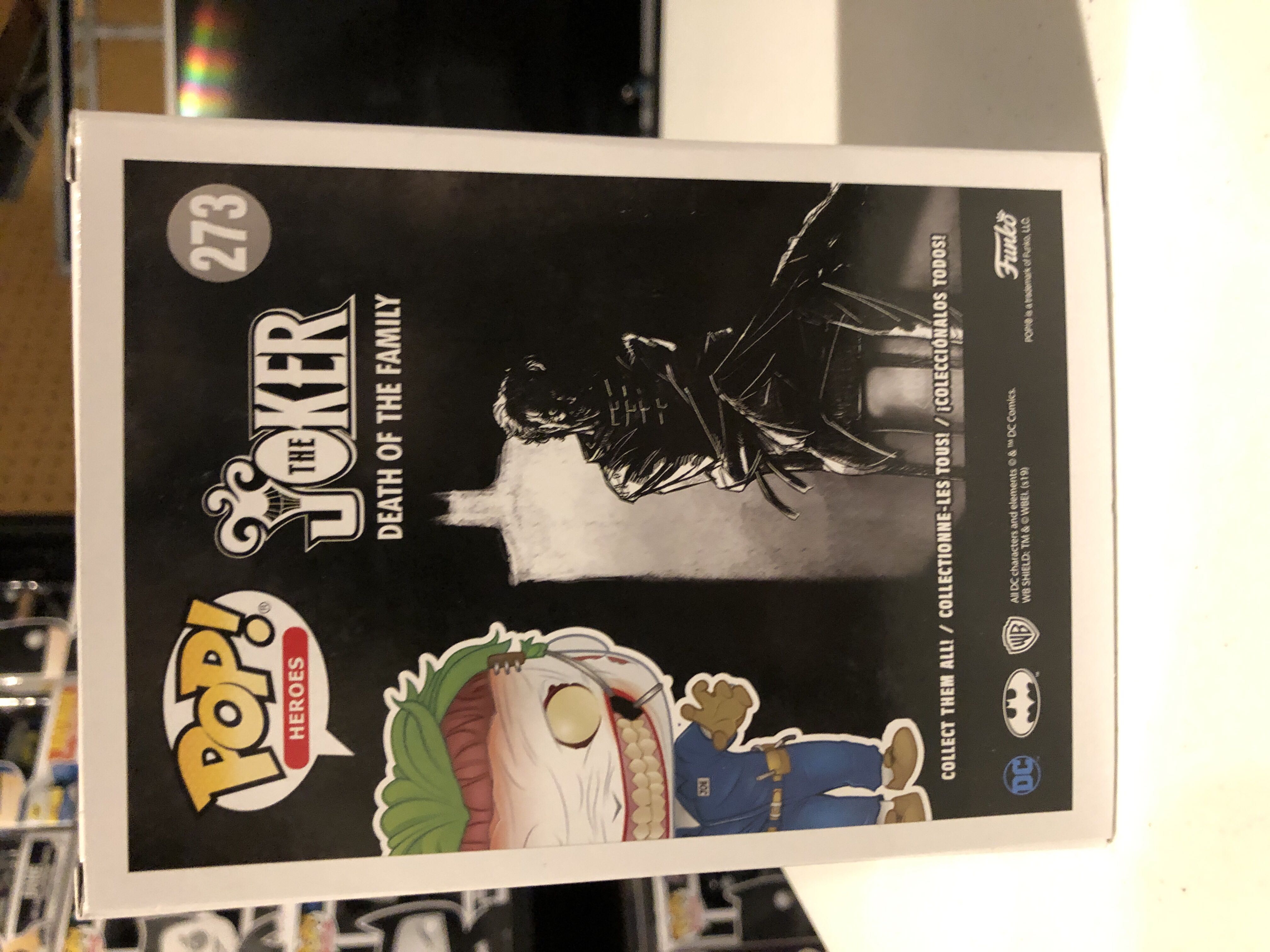 The Joker (Death Of The Family) - DC Universe vinyl figure collectible [Barcode 11692470] - Main Image 3