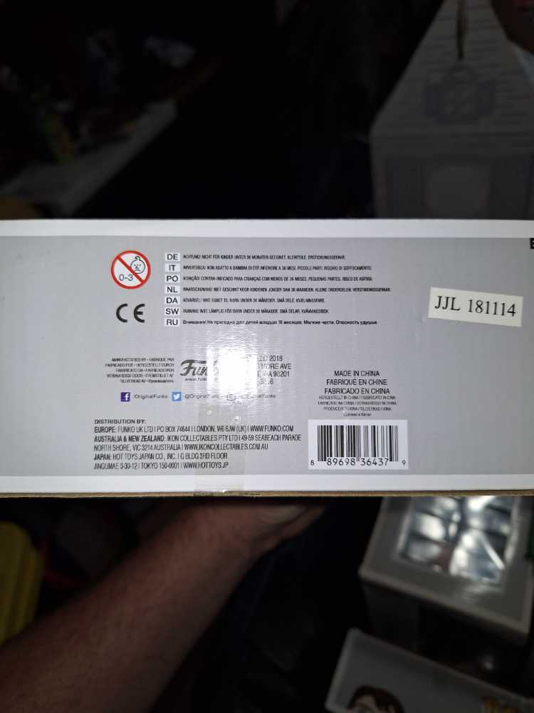 Rose & Jack - Titanic vinyl figure collectible [Barcode 889698364379] - Main Image 3