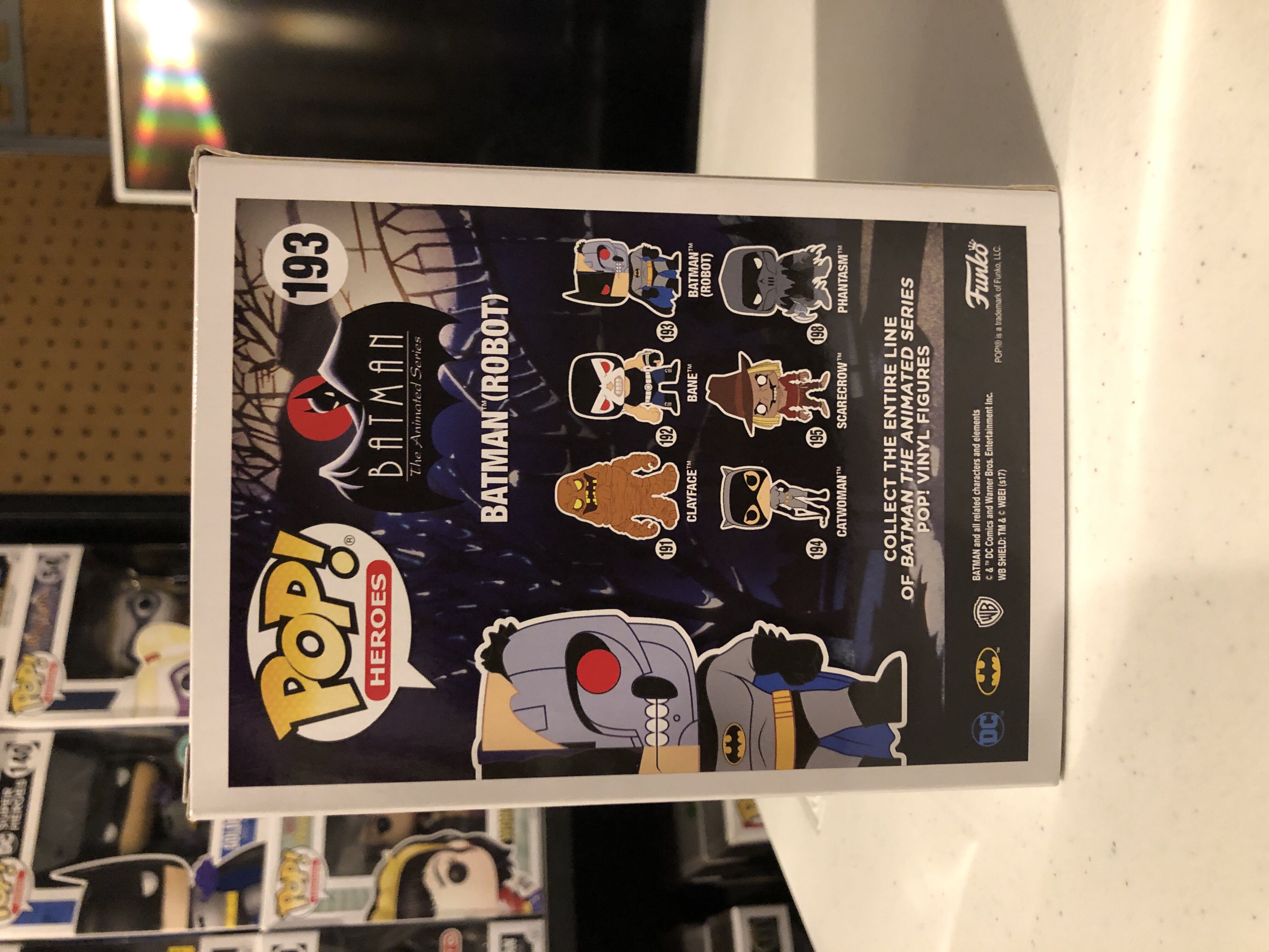 Batman The Animated Series - Batman Robot - DC Universe vinyl figure collectible [Barcode 889698136457] - Main Image 3