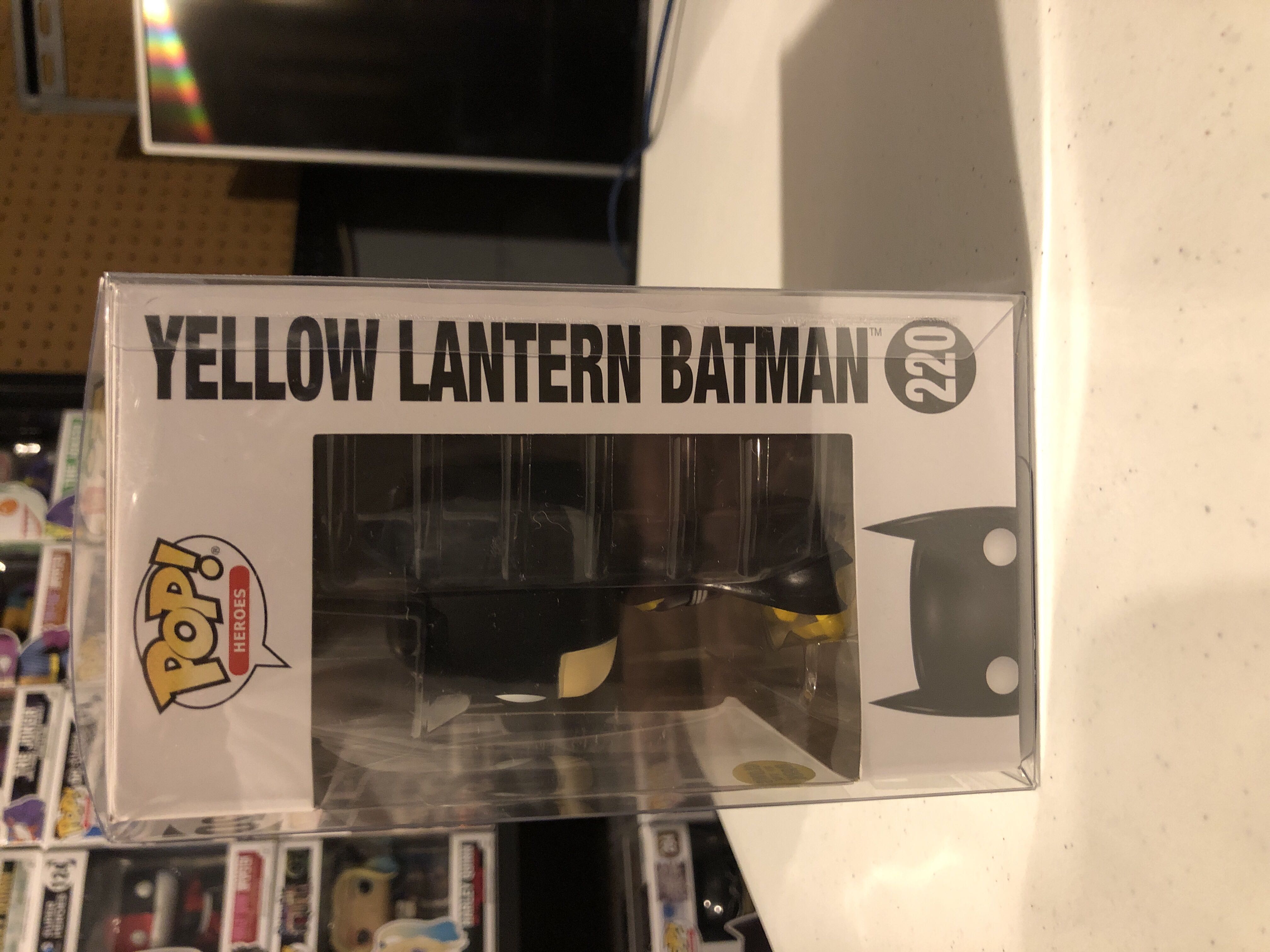 Yellow Lantern Batman (GITD) - DC Universe vinyl figure collectible [Barcode 889698218597] - Main Image 2