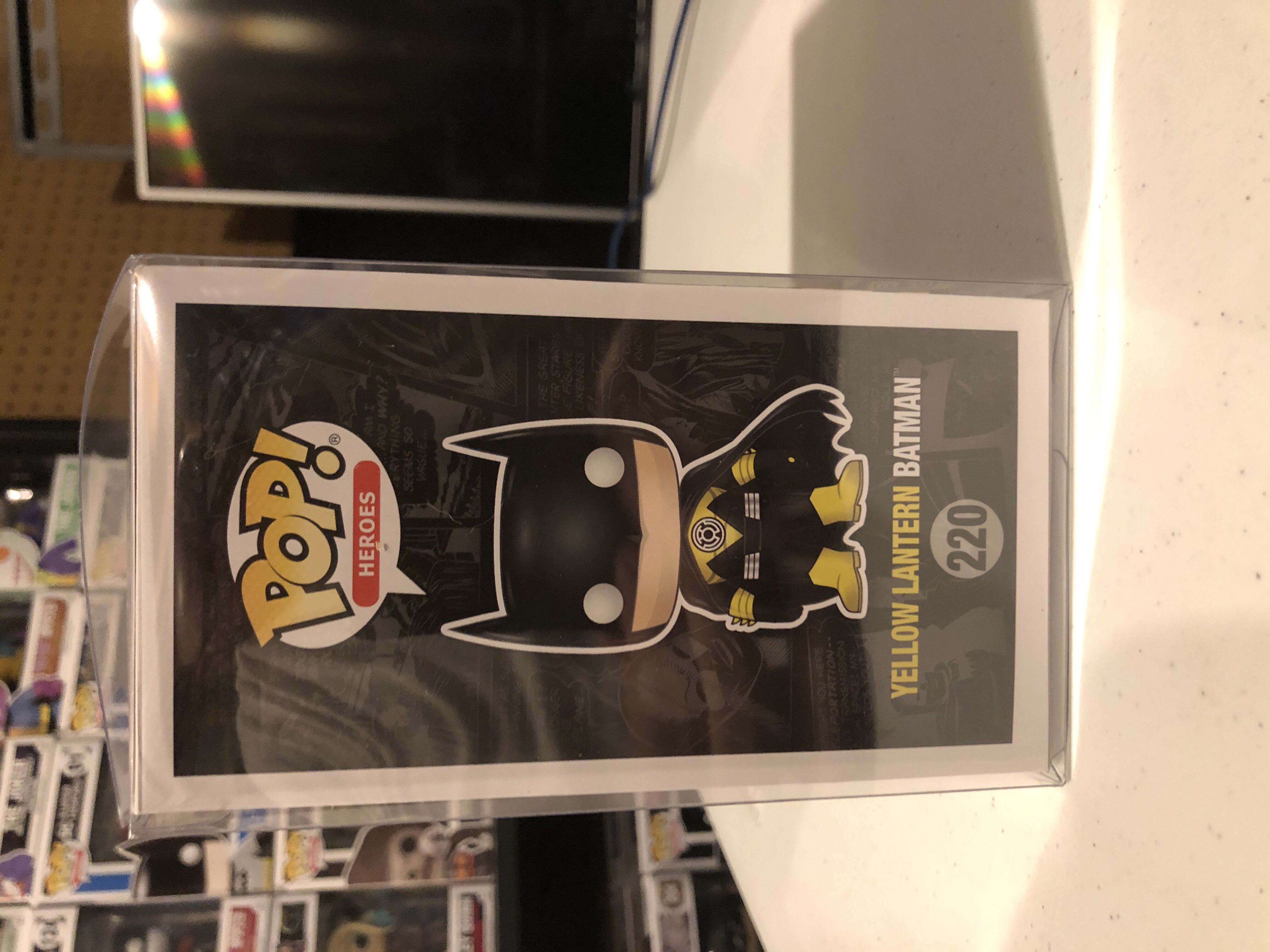 Yellow Lantern Batman (GITD) - DC Universe vinyl figure collectible [Barcode 889698218597] - Main Image 4