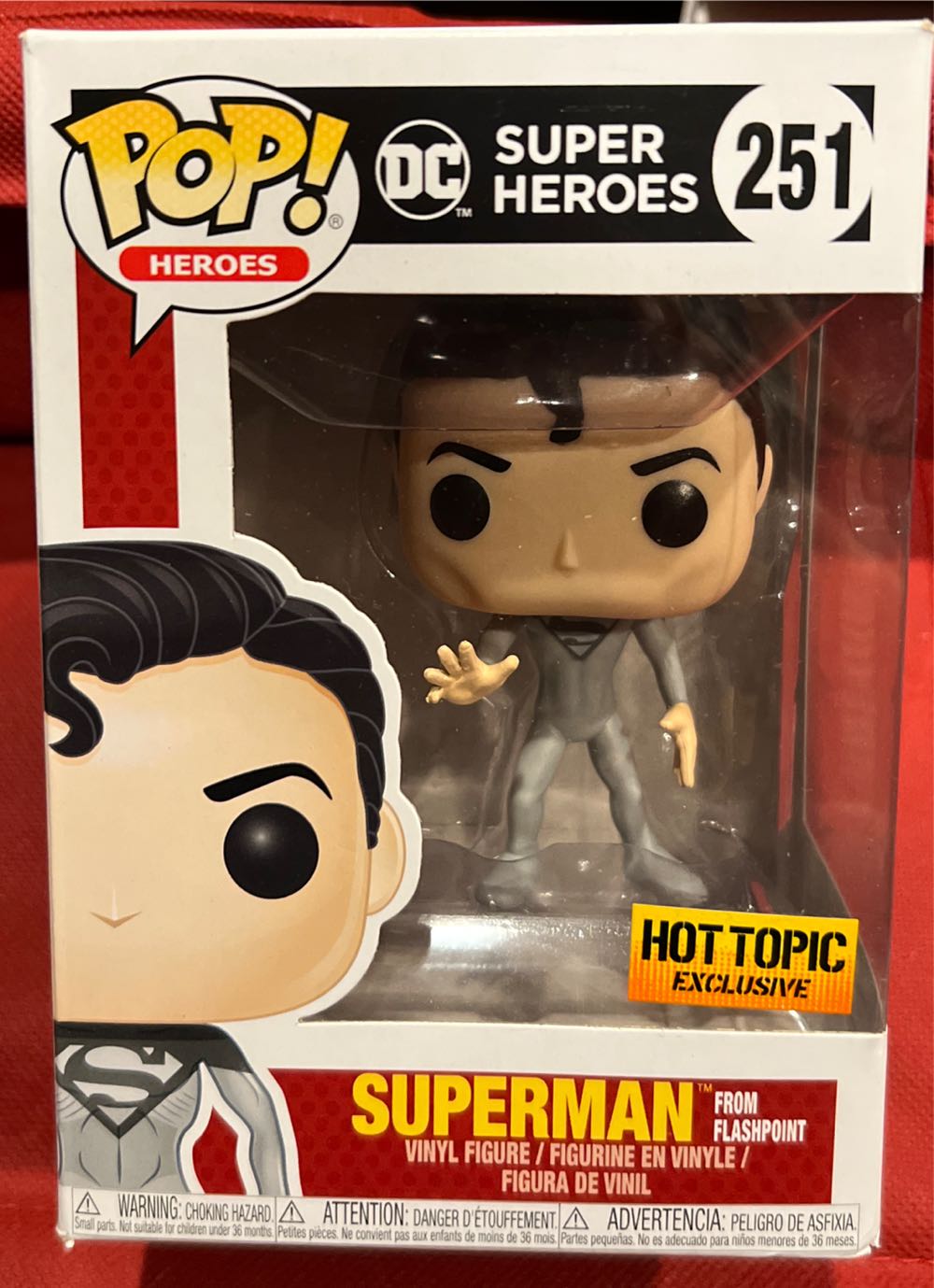 Superman From Flashpoint - DC: Superheroes vinyl figure collectible [Barcode 11502768] - Main Image 2