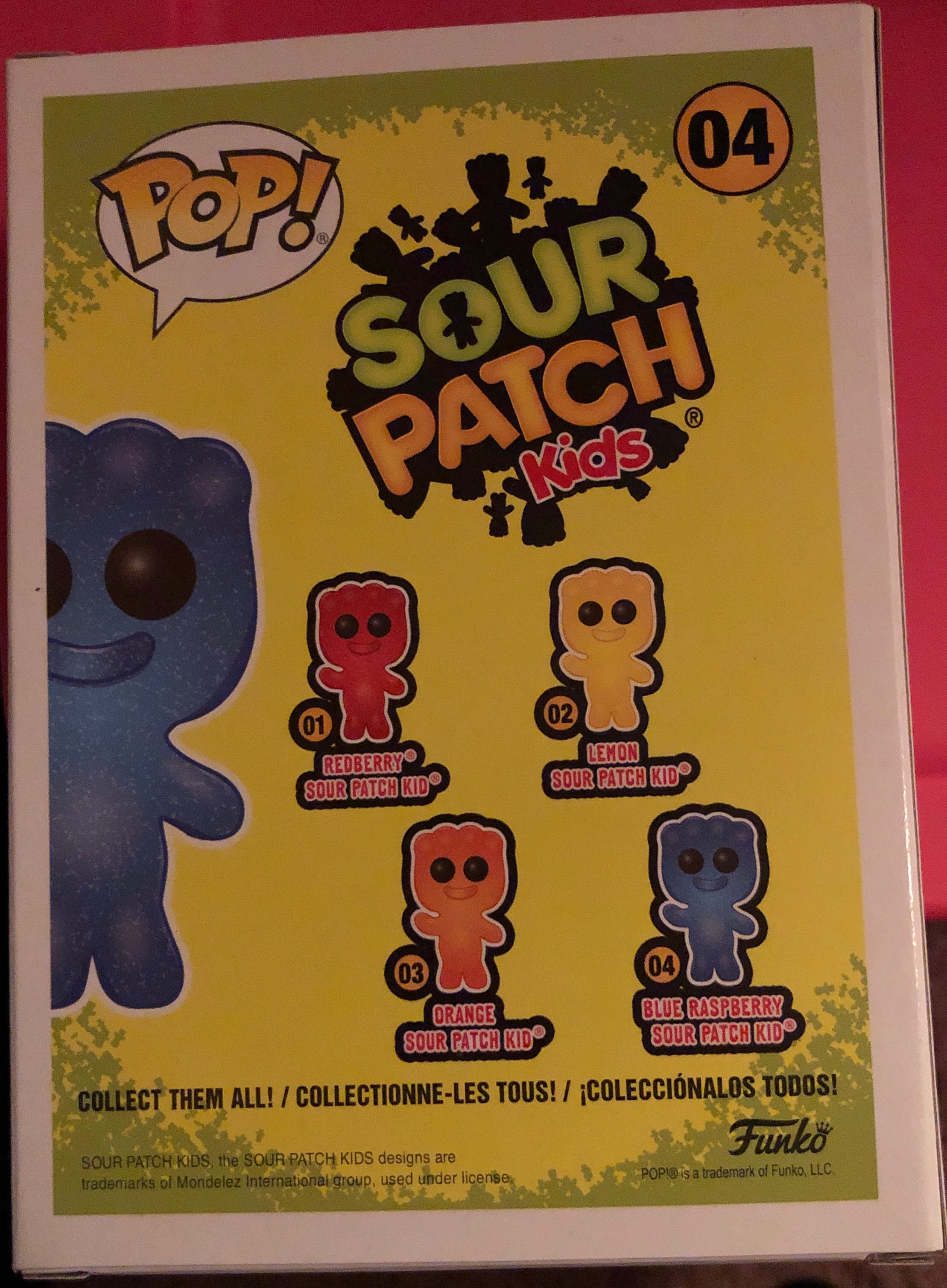 Sour Patch Kid Blue Raspberry - Sports Mascots vinyl figure collectible [Barcode 889698371100] - Main Image 2