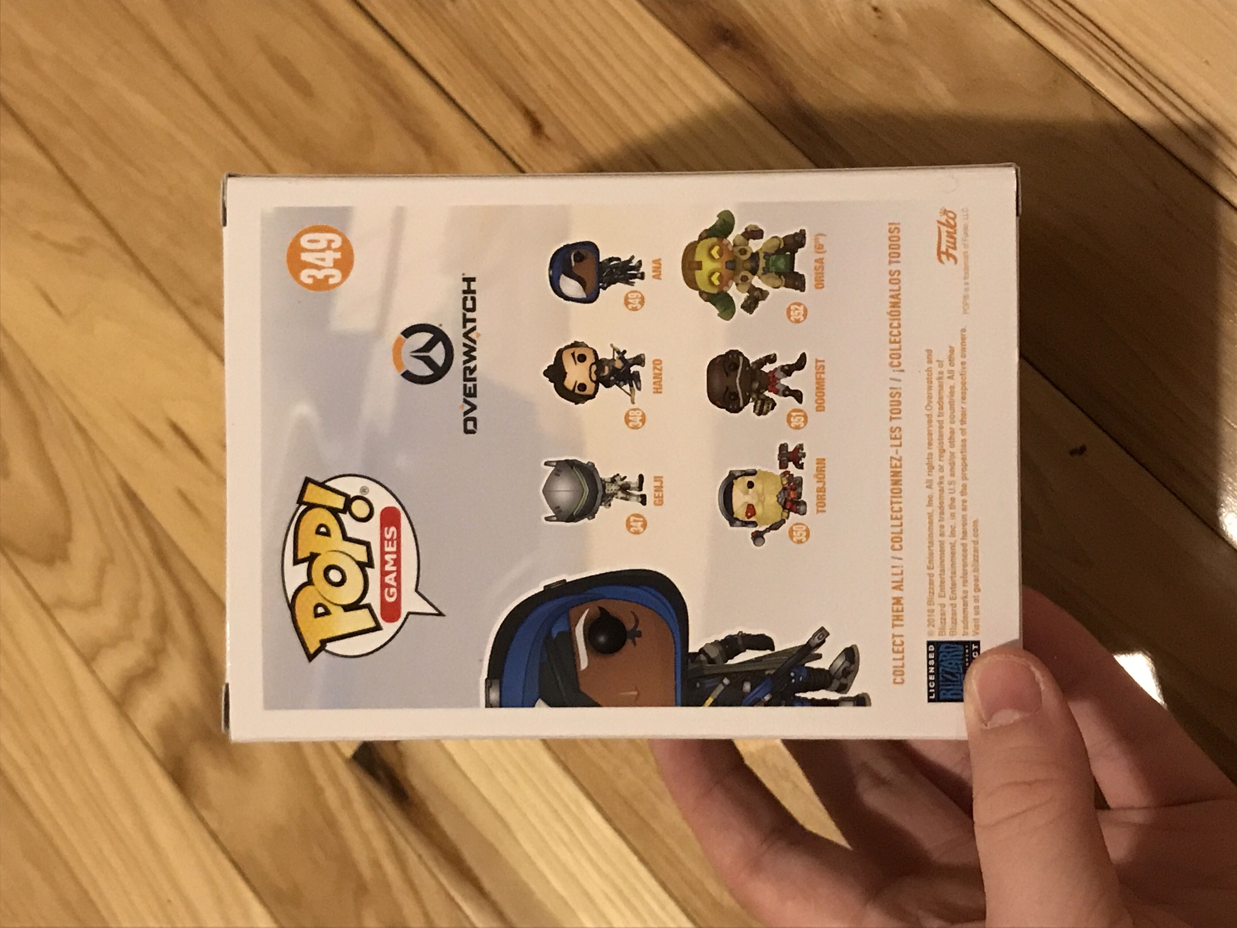 Ana - Overwatch vinyl figure collectible [Barcode 889698322768] - Main Image 2