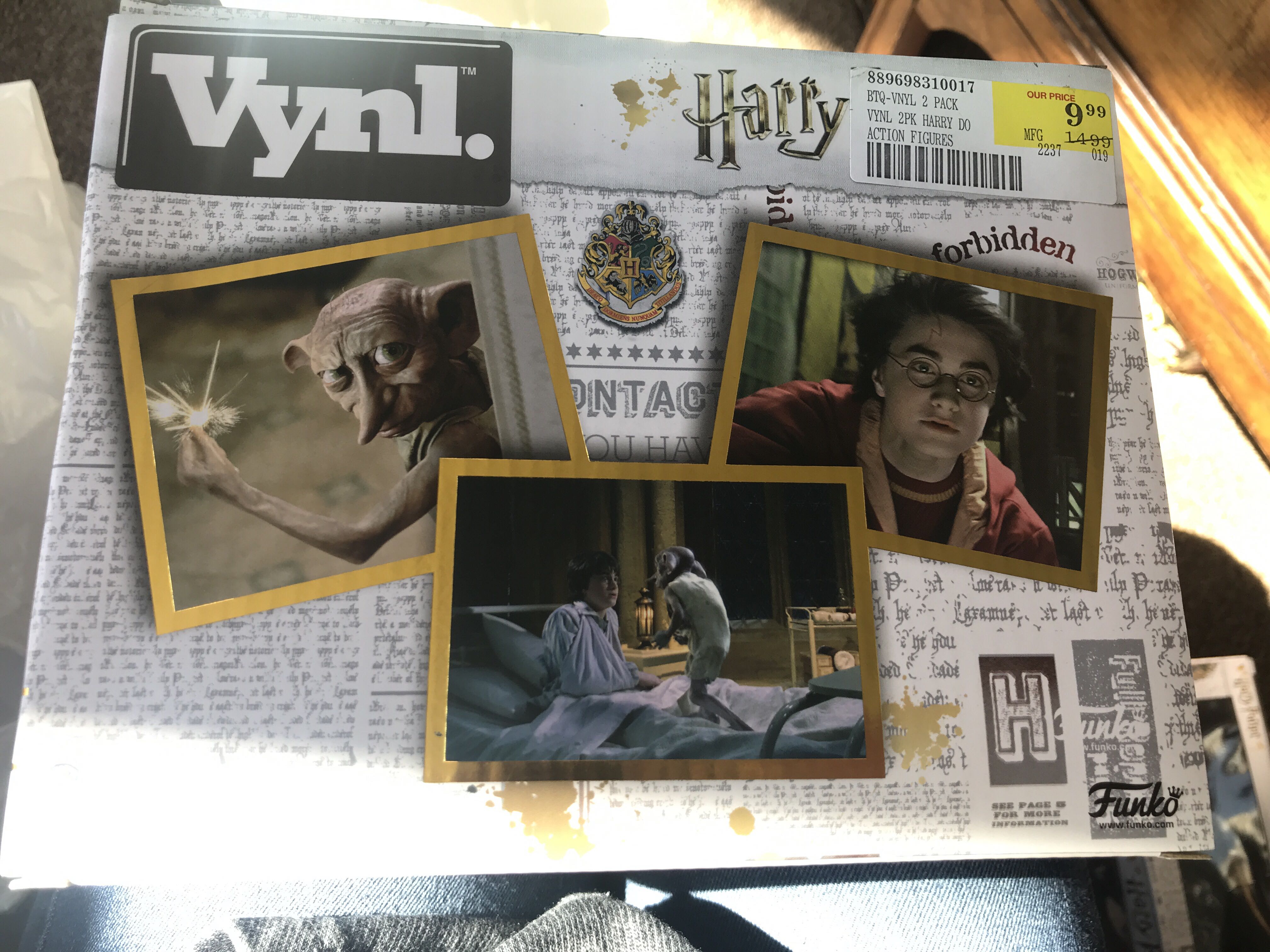 Dobby & Harry Potter VYNL - Harry Potter vinyl figure collectible [Barcode 889698310017] - Main Image 2