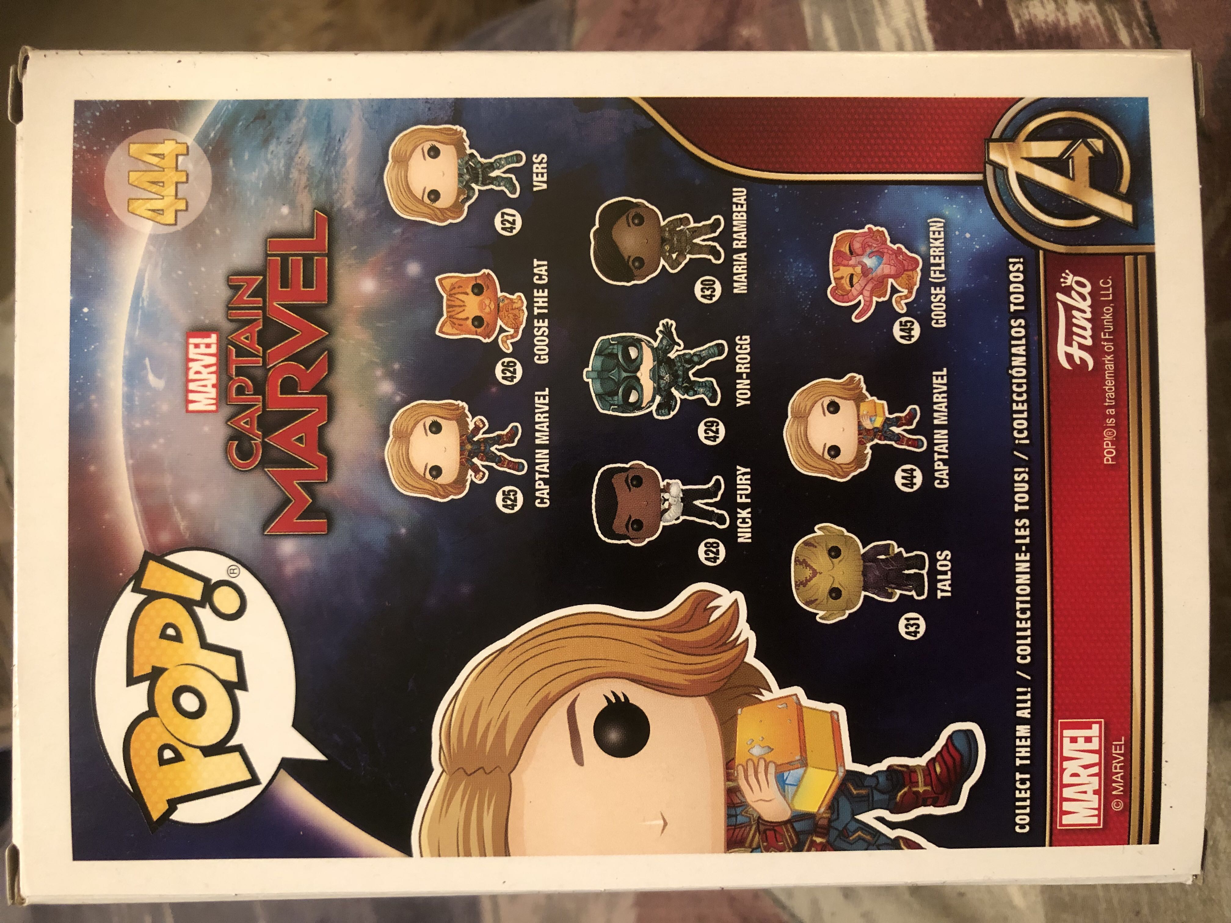 Captain Marvel - Captain Marvel vinyl figure collectible [Barcode 889698376853] - Main Image 2