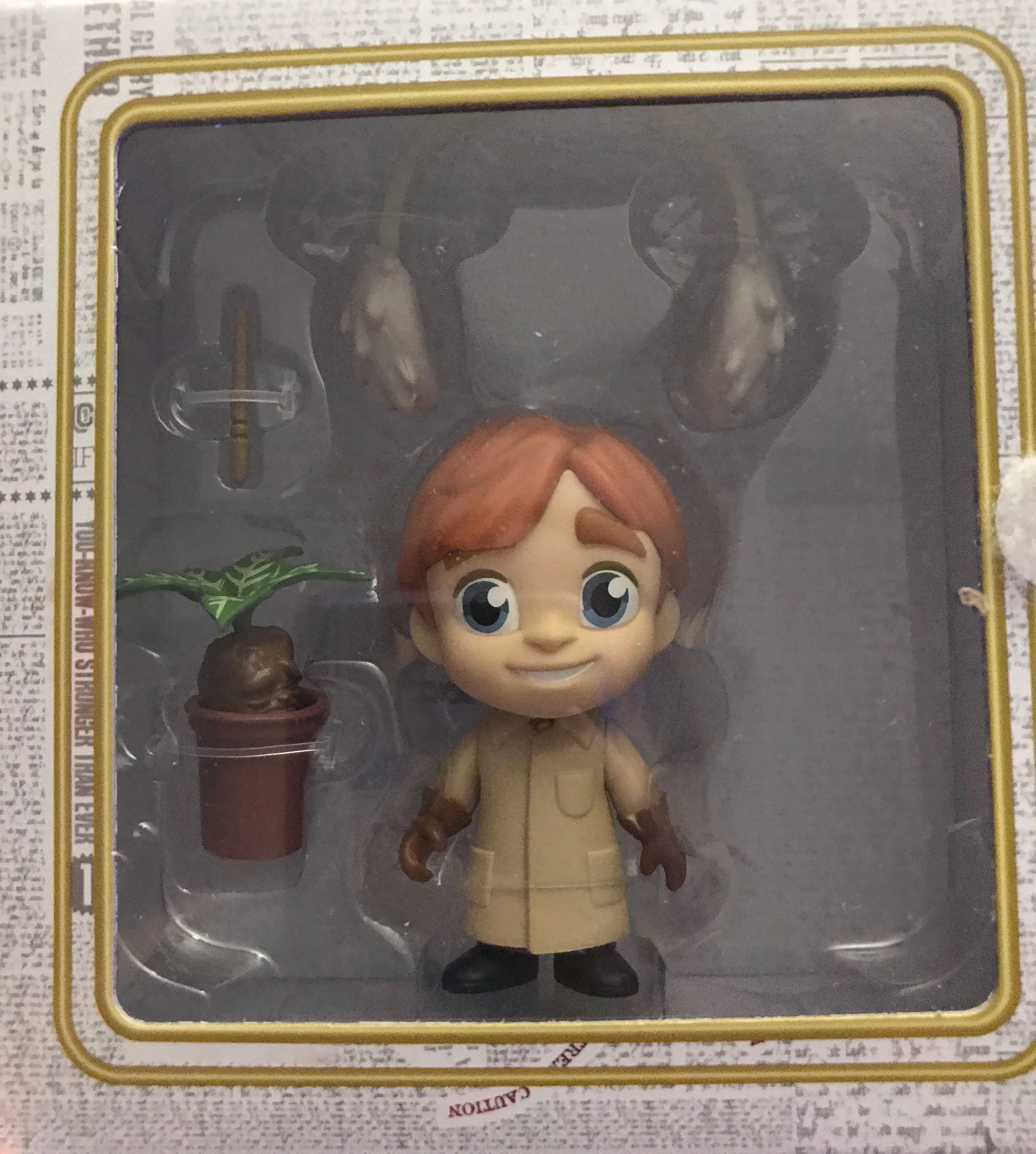 Ron Weasley - Harry Potter vinyl figure collectible [Barcode 889698372657] - Main Image 2