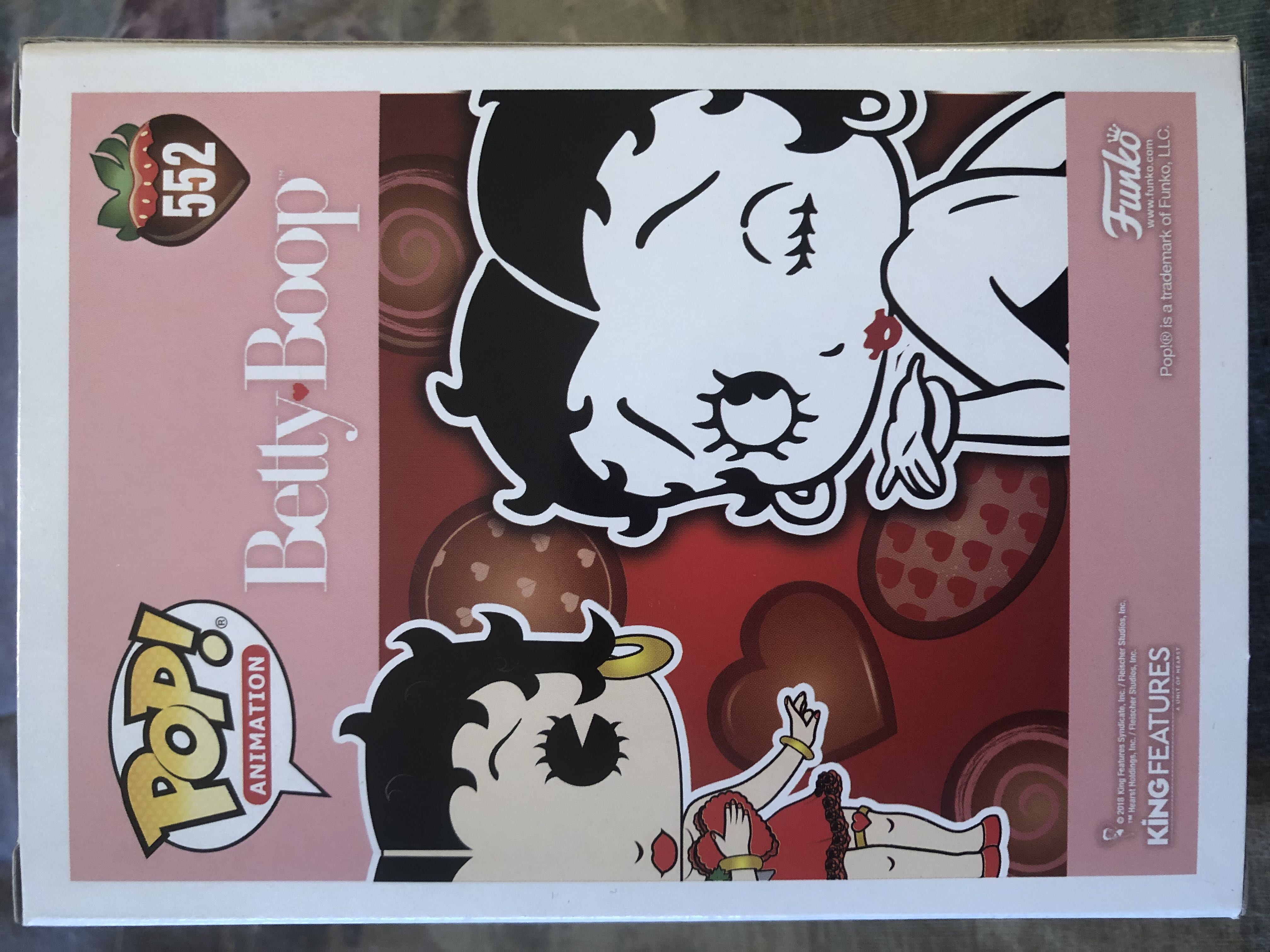 Sweetheart Betty Boop - Betty Boop vinyl figure collectible [Barcode 889698364775] - Main Image 2