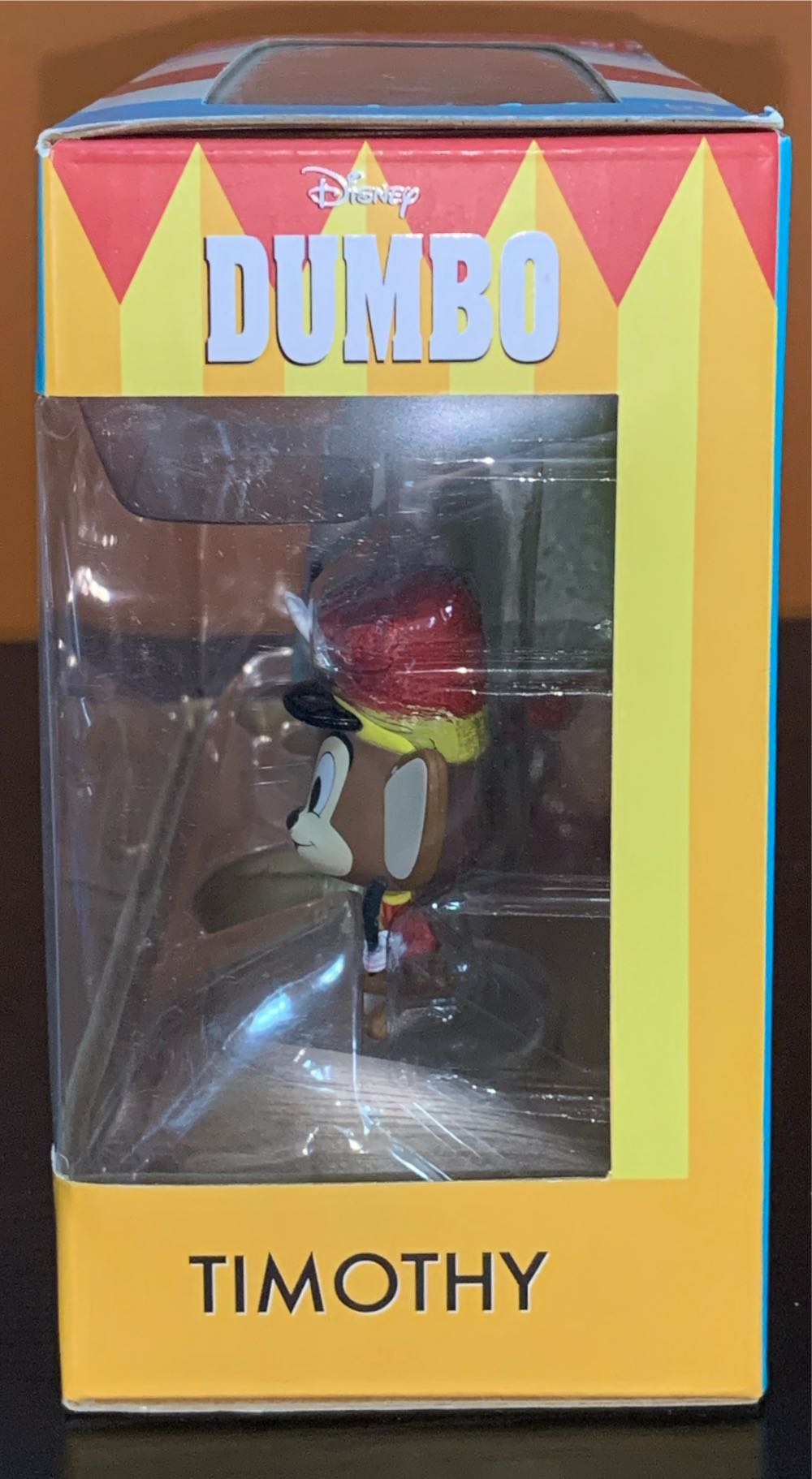 Dumbo + Timothy - Dumbo vinyl figure collectible [Barcode 889698370141] - Main Image 2