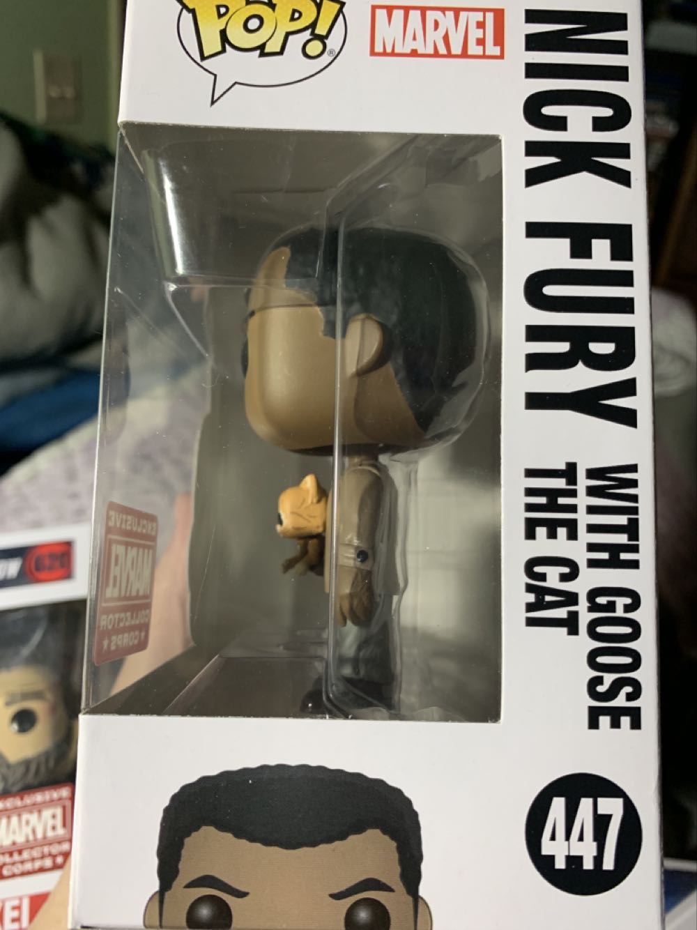 Nick Fury (With Goose The Cat) - Captain Marvel vinyl figure collectible [Barcode 889698375085] - Main Image 4