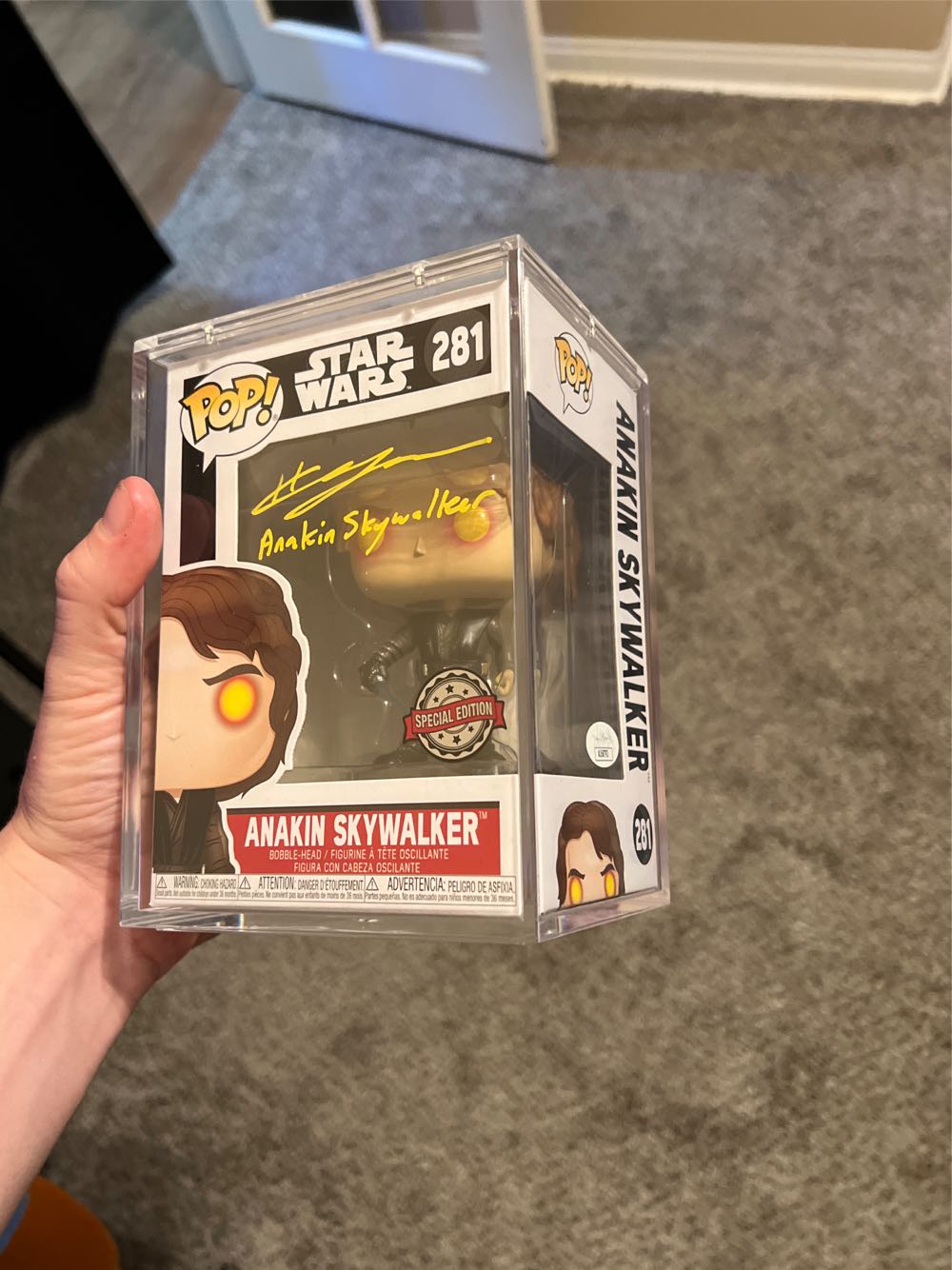 Anakin Skywalker (Dark Side) - Star Wars vinyl figure collectible [Barcode 889698316811] - Main Image 4