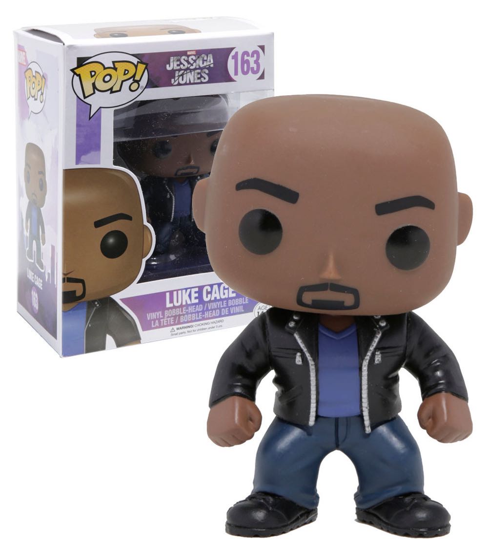 Luke Cage - Marvel Universe vinyl figure collectible [Barcode 889698110983] - Main Image 2