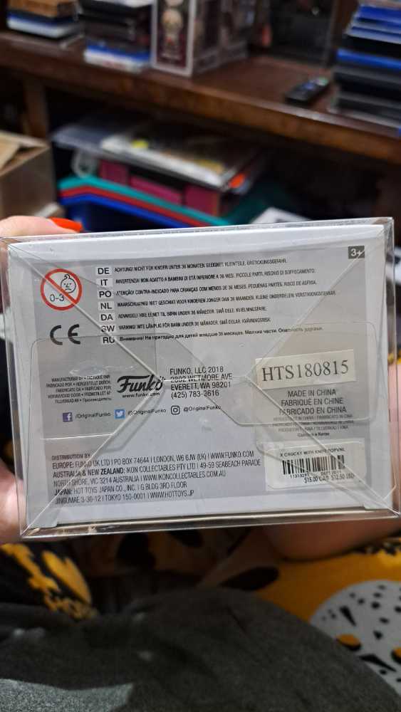 Child’s Play 2: Chucky On Cart - Child’s Play vinyl figure collectible [Barcode 11313291] - Main Image 4