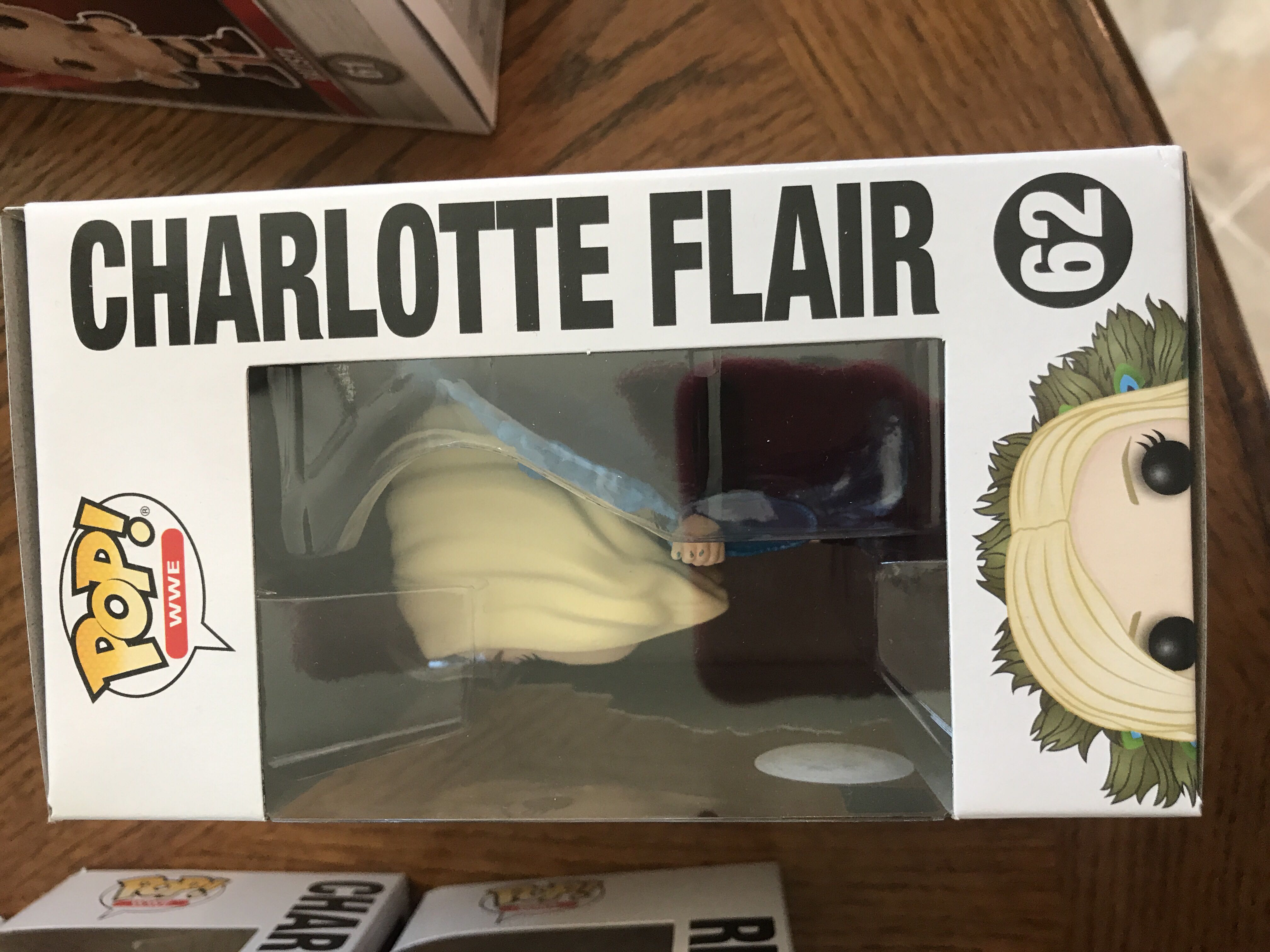 Charlotte Flair ✍🏼 - WWE vinyl figure collectible [Barcode 889698383721] - Main Image 4