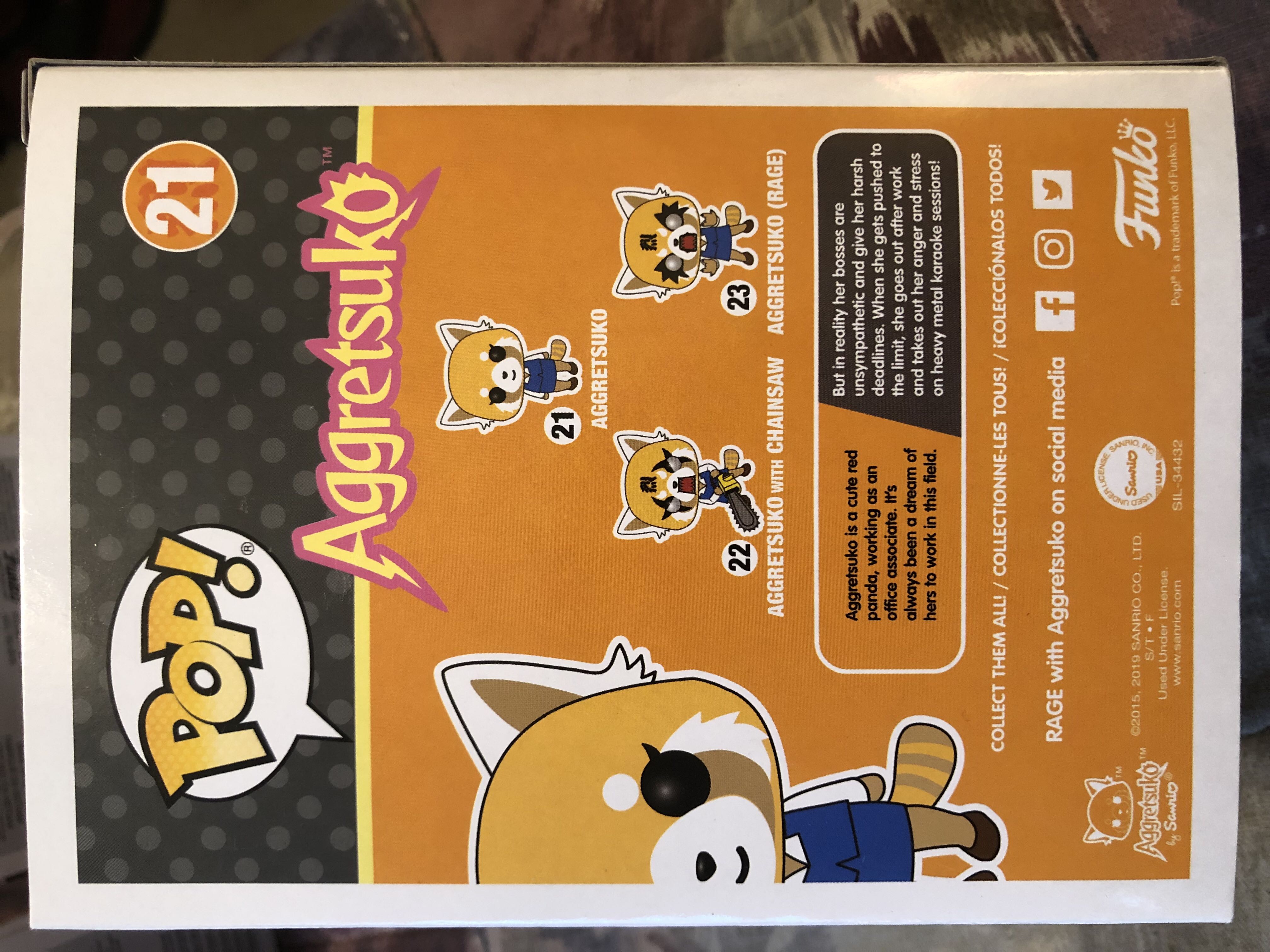 Aggretsuko  vinyl figure collectible [Barcode 889698375962] - Main Image 2