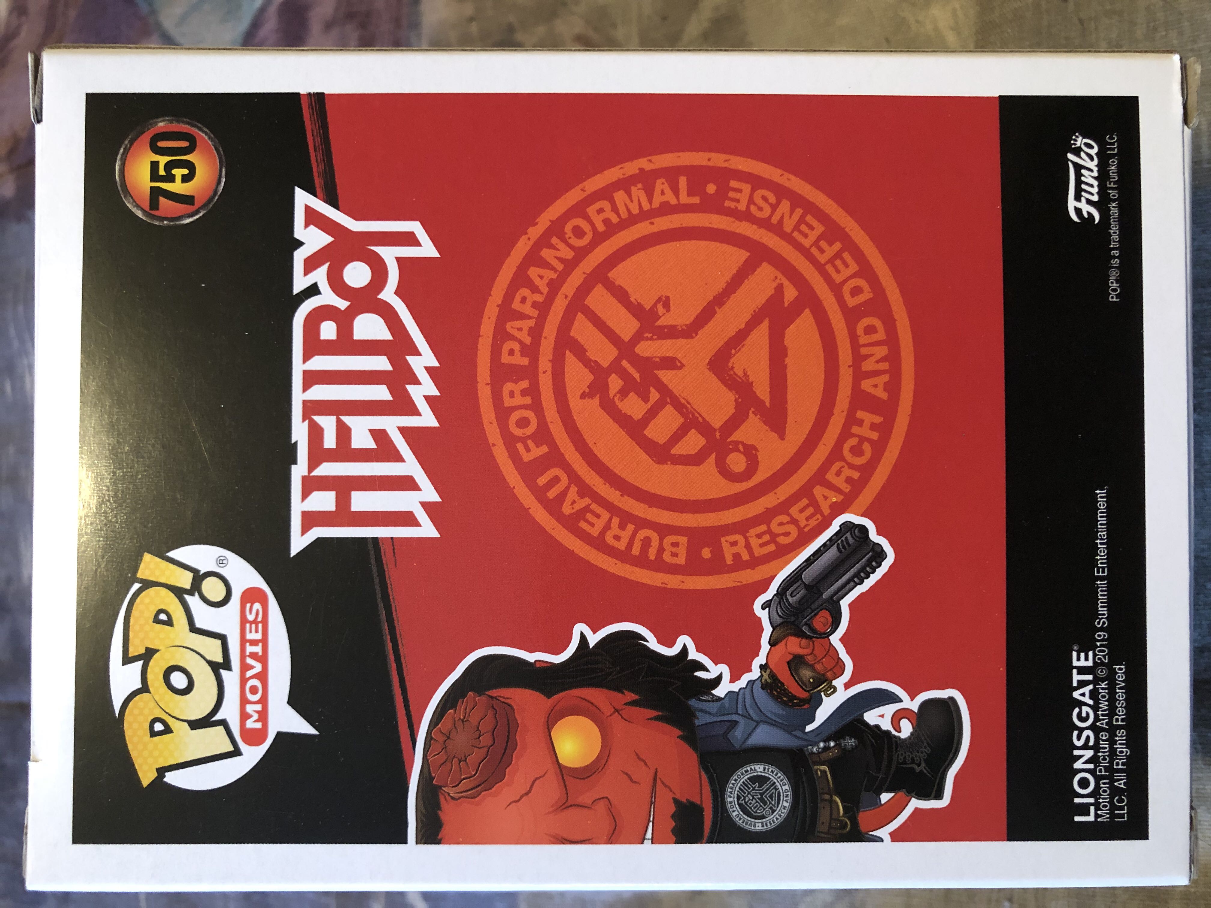 Hellboy: Hellboy  vinyl figure collectible [Barcode 889698390798] - Main Image 2