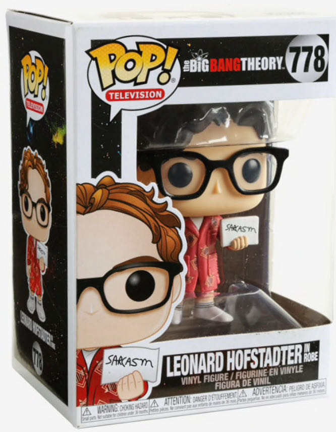 Leonard Hofstadter in Robe - The Big Bang Theory vinyl figure collectible [Barcode 889698385862] - Main Image 3