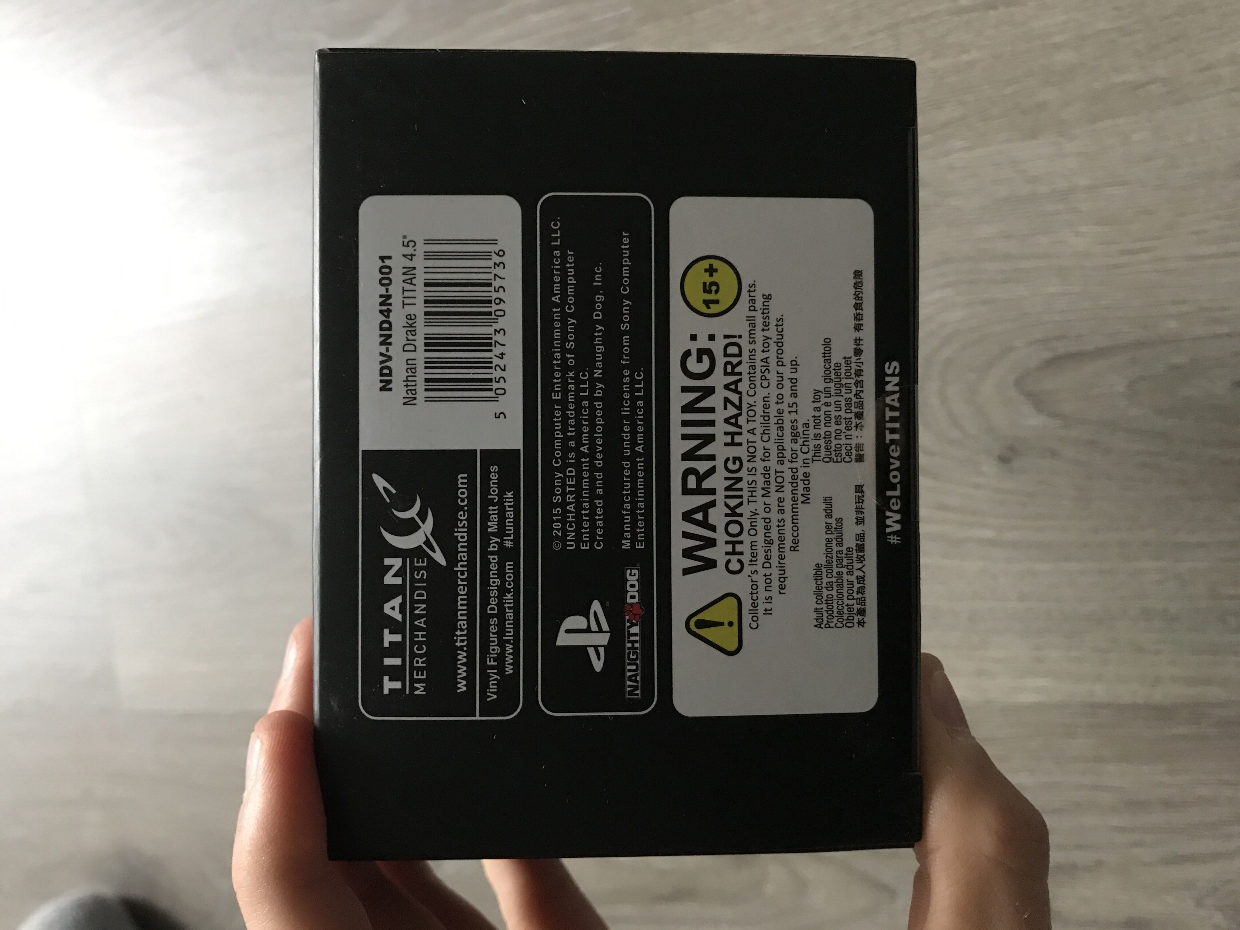 Nathan Drake Uncharted  vinyl figure collectible [Barcode 5052473095736] - Main Image 4