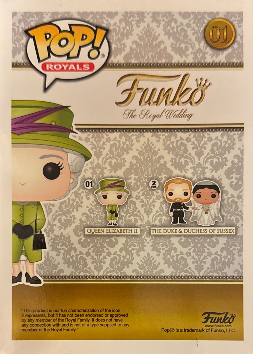 Queen Elizabeth II - The Royal Family vinyl figure collectible [Barcode 889698357234] - Main Image 4
