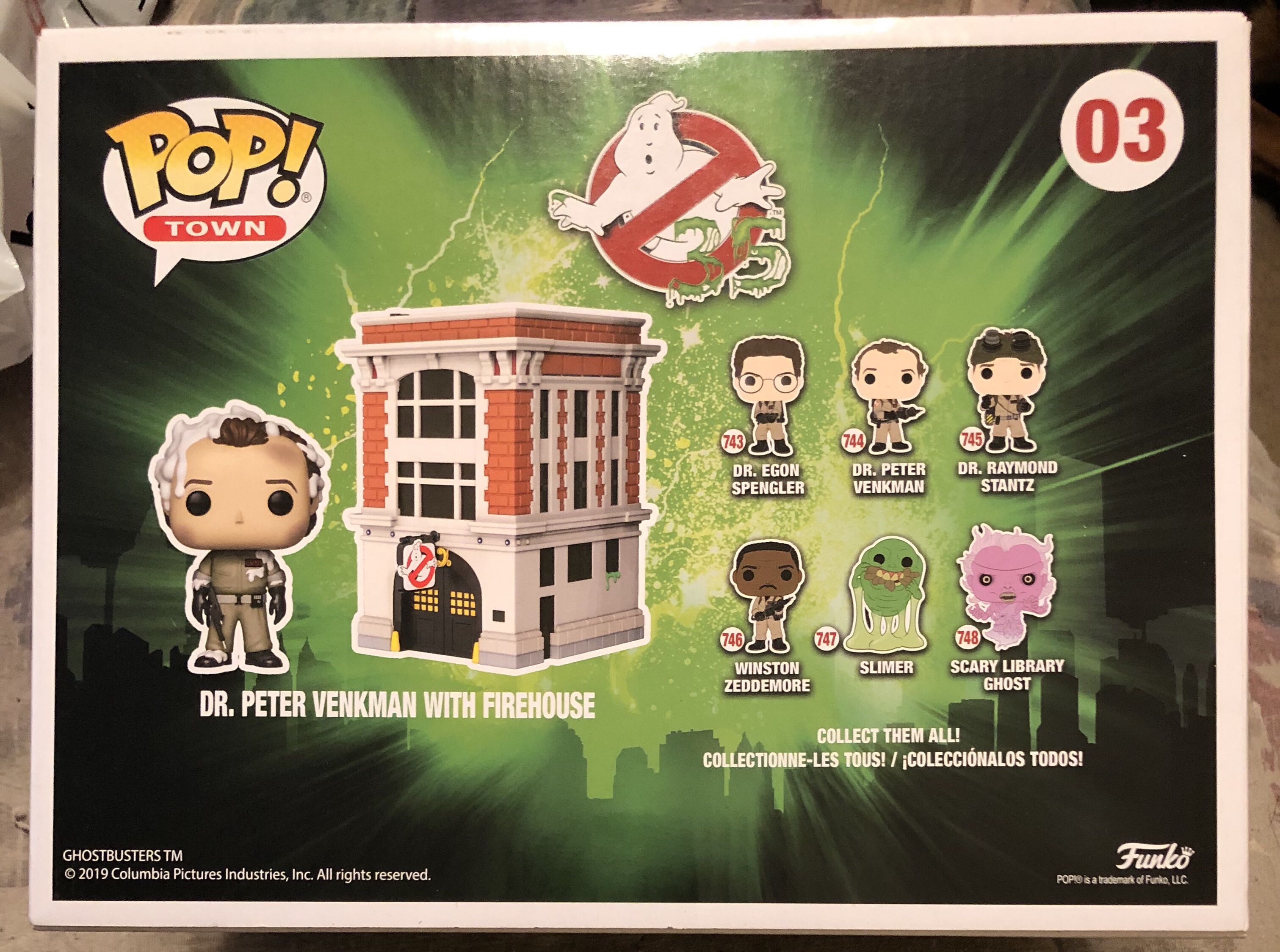 Ghostbusters 35th - Dr Peter Venkman & Firehouse  - Ghostbusters vinyl figure collectible [Barcode 889698394543] - Main Image 2