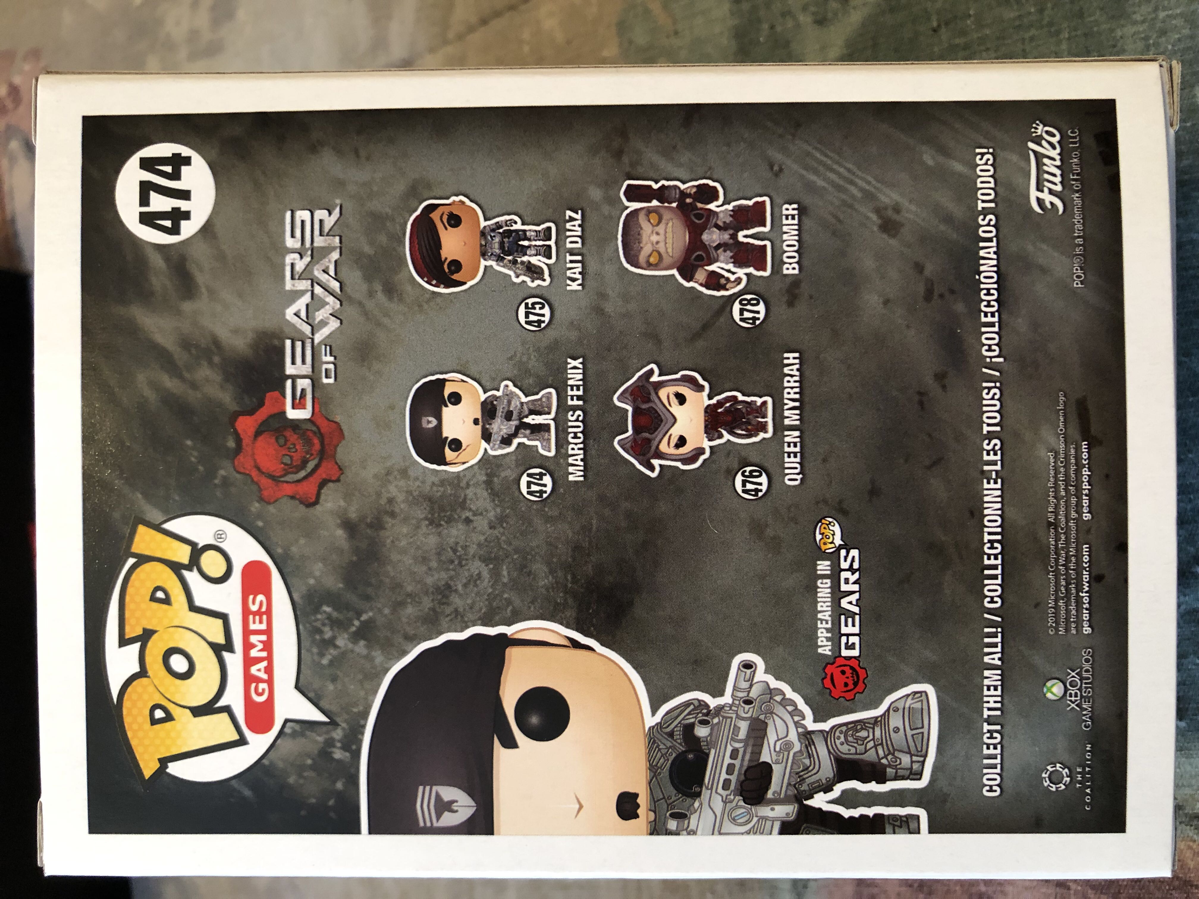 Marcus Fenix (Gold) - Gears of War vinyl figure collectible [Barcode 889698396325] - Main Image 2