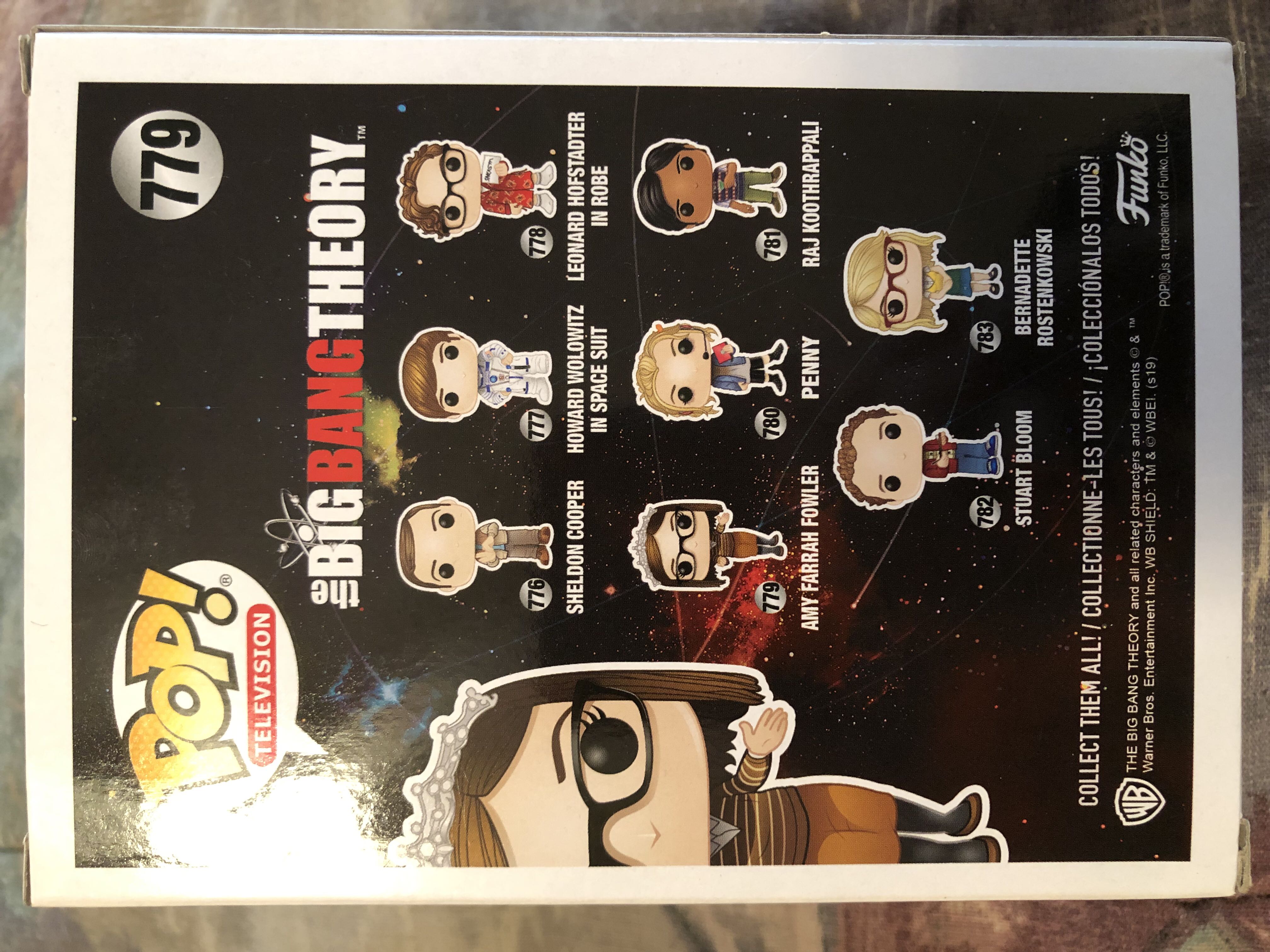 Amy Farrah Fowler - The Big Bang Theory vinyl figure collectible [Barcode 889698385817] - Main Image 2