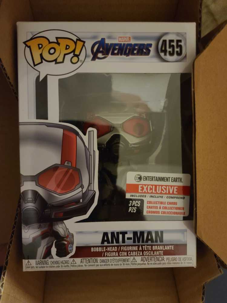 Ant-Man - Marvel Universe vinyl figure collectible [Barcode 11663085] - Main Image 2