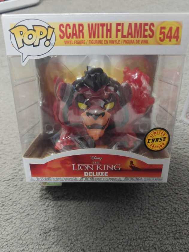 Scar with Flames - The Lion King vinyl figure collectible [Barcode 889698389297] - Main Image 3