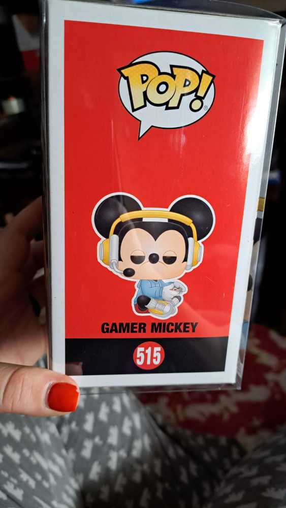 Mickey The True Original: Gamer Mickey - Disney vinyl figure collectible [Barcode 889698375221] - Main Image 3
