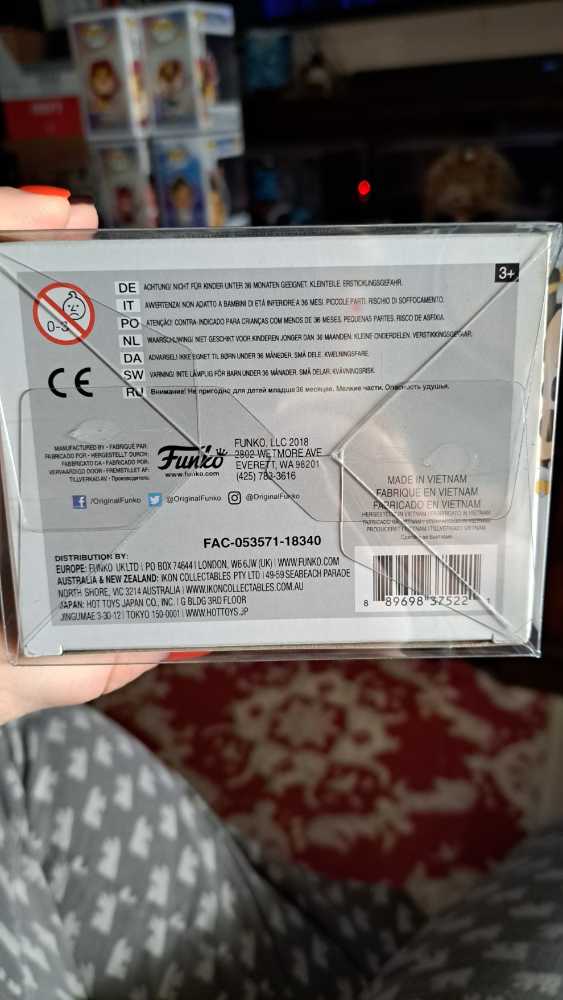 Mickey The True Original: Gamer Mickey - Disney vinyl figure collectible [Barcode 889698375221] - Main Image 4