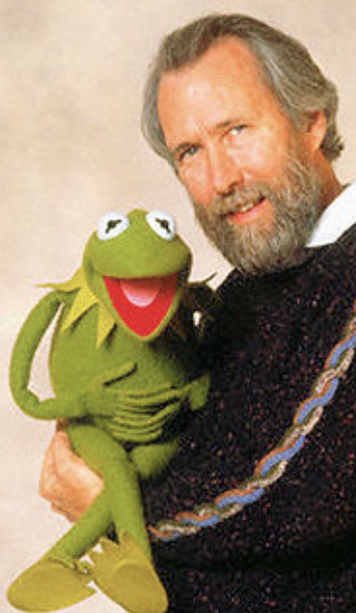 Jim Henson (with Kermit) - The Muppets vinyl figure collectible [Barcode 11672418] - Main Image 4