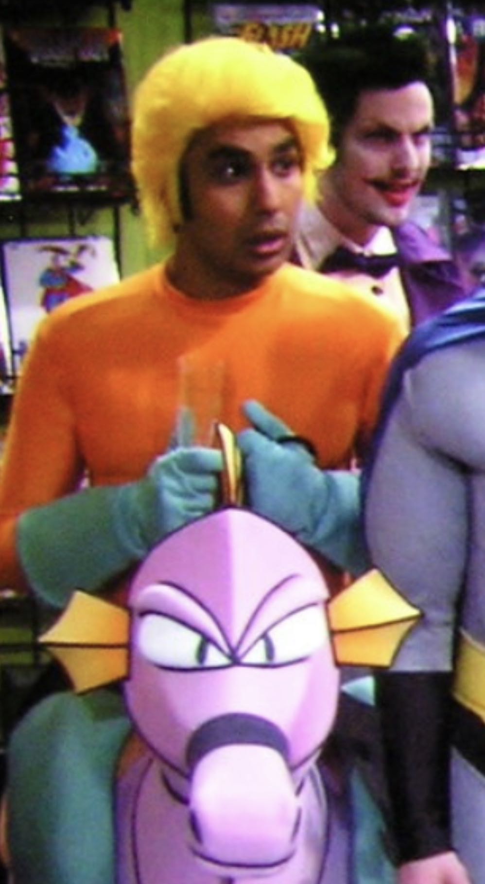 Raj Koothrappali as Aquaman - The Big Bang Theory vinyl figure collectible [Barcode 889698417044] - Main Image 4