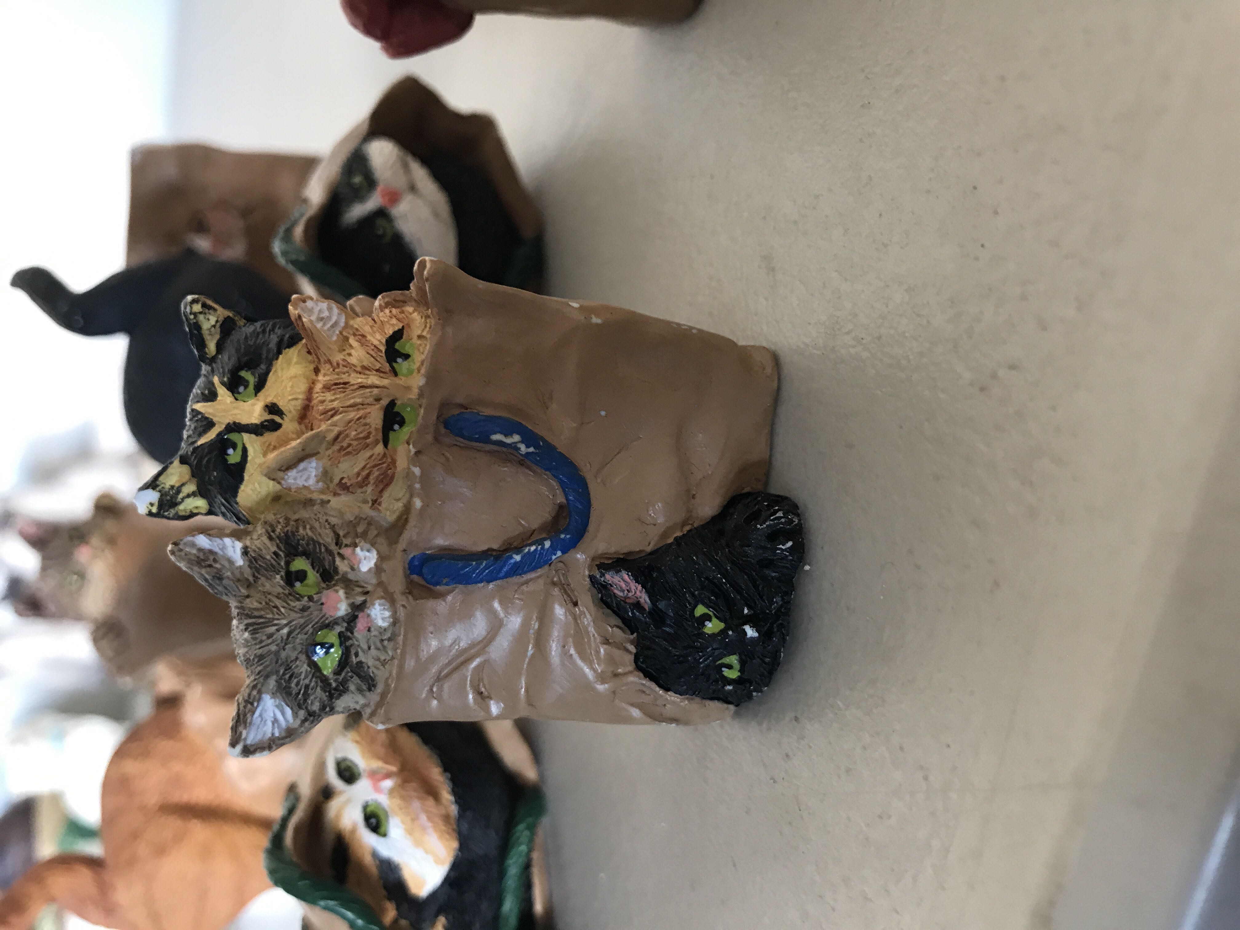 Cat In A Brown Bag Collection  vinyl figure collectible - Main Image 3