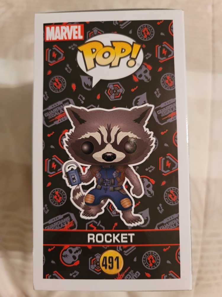 Rocket - Disney Parks vinyl figure collectible [Barcode 889698406758] - Main Image 2