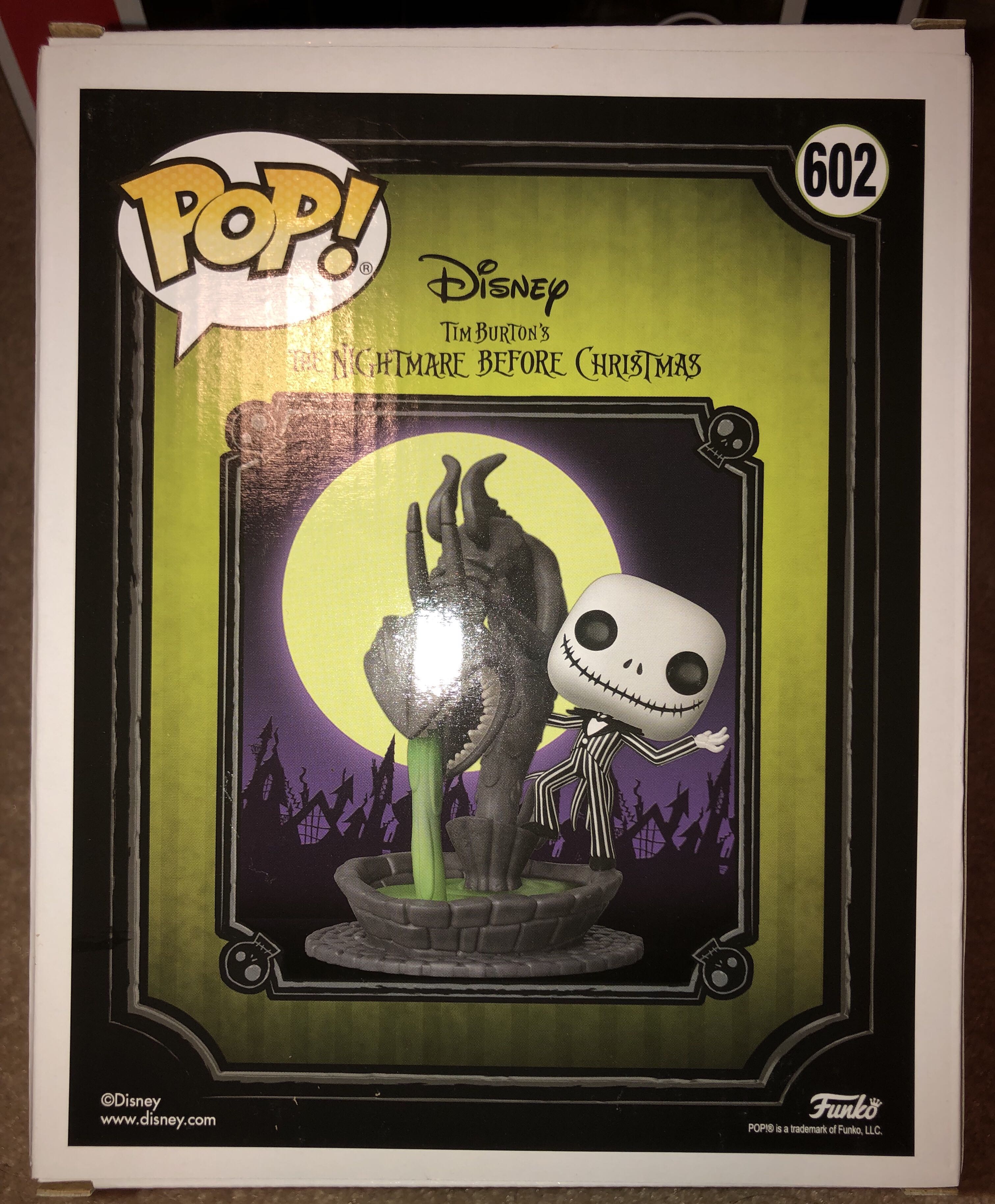 The Nightmare Before Christmas: Jack Skellington in Fountain - The Nightmare Before Christmas vinyl figure collectible [Barcode 889698408707] - Main Image 2