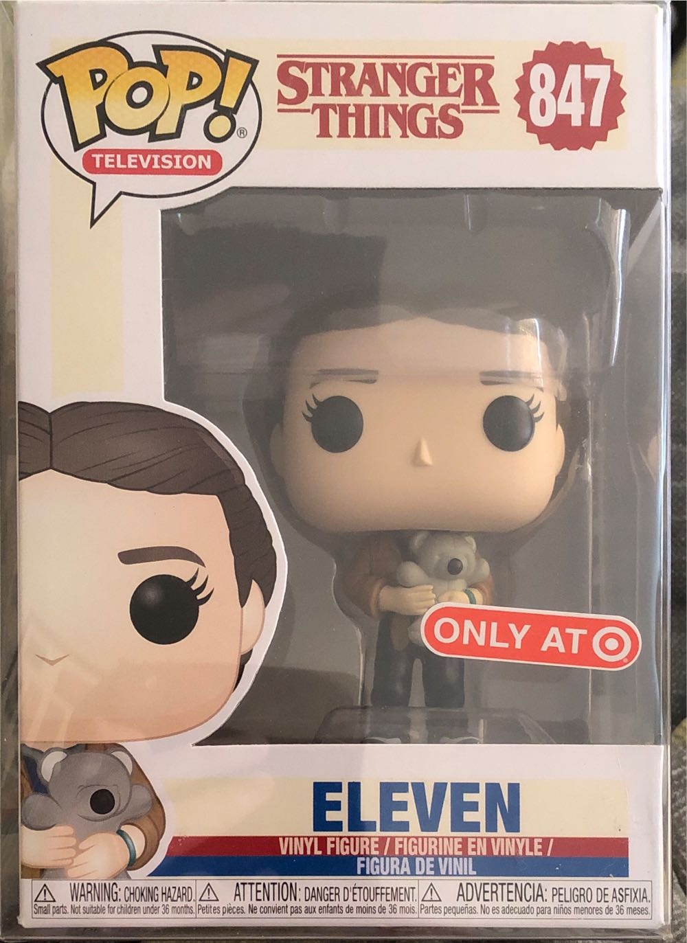 Eleven - Stranger Things vinyl figure collectible [Barcode 889698421775] - Main Image 3
