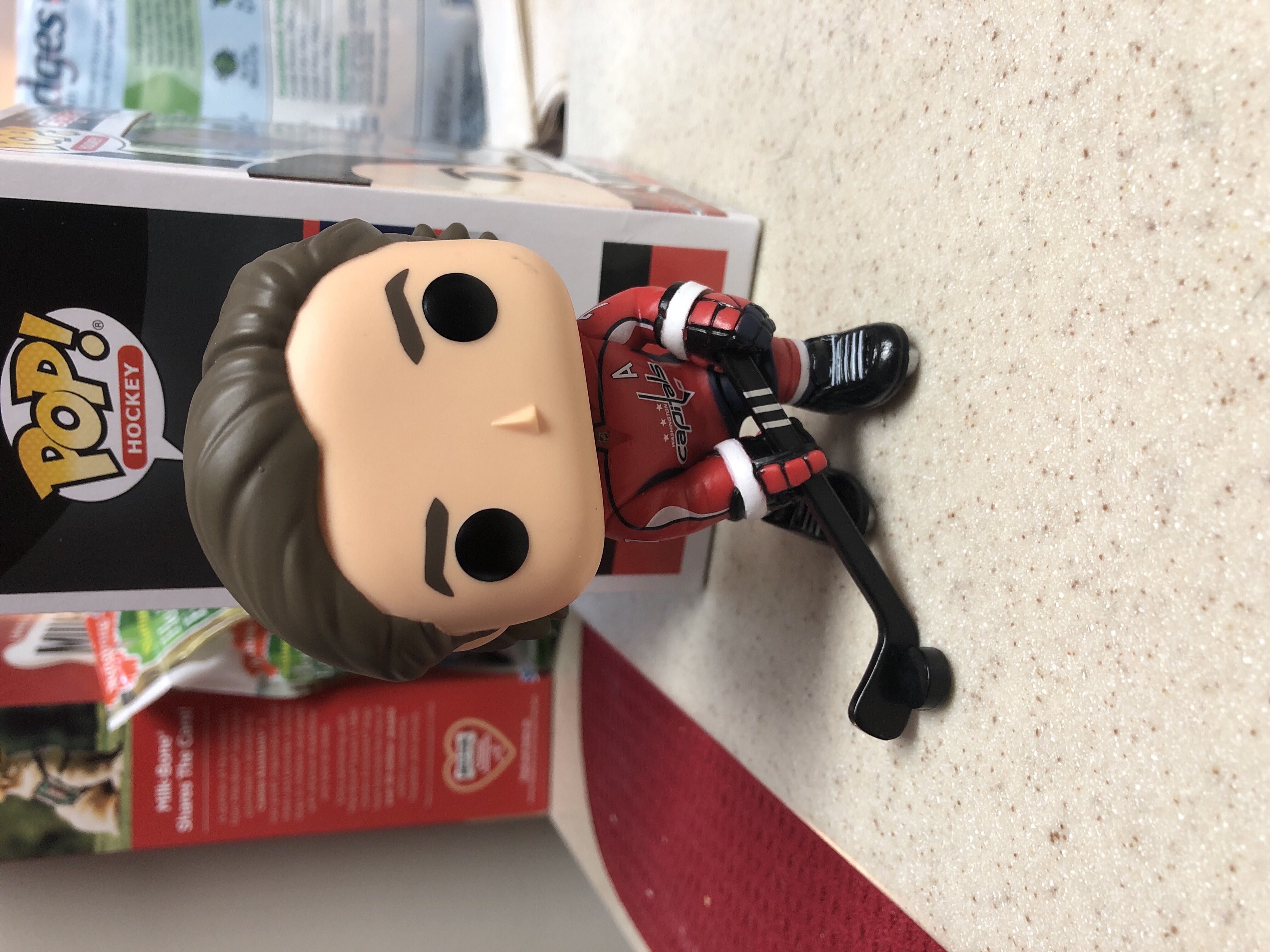 T.J. Oshie  vinyl figure collectible [Barcode 889698343558] - Main Image 3