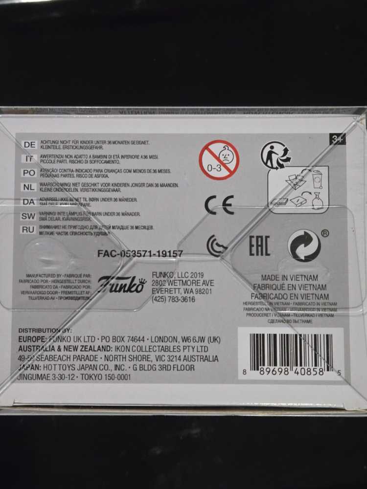 Boba Fett - Star Wars vinyl figure collectible [Barcode 889698408585] - Main Image 4