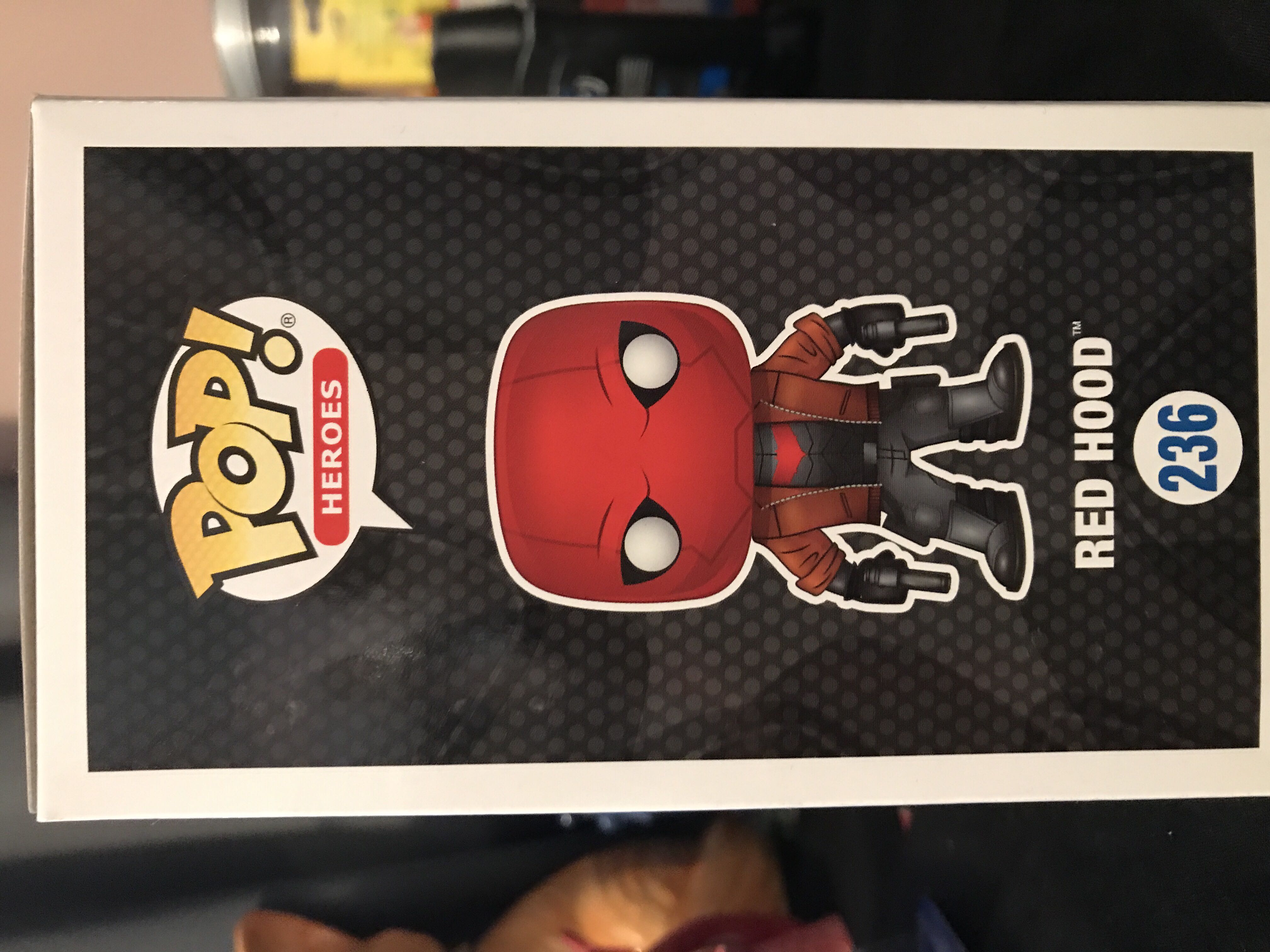 Red Hood - DC Universe vinyl figure collectible - Main Image 4