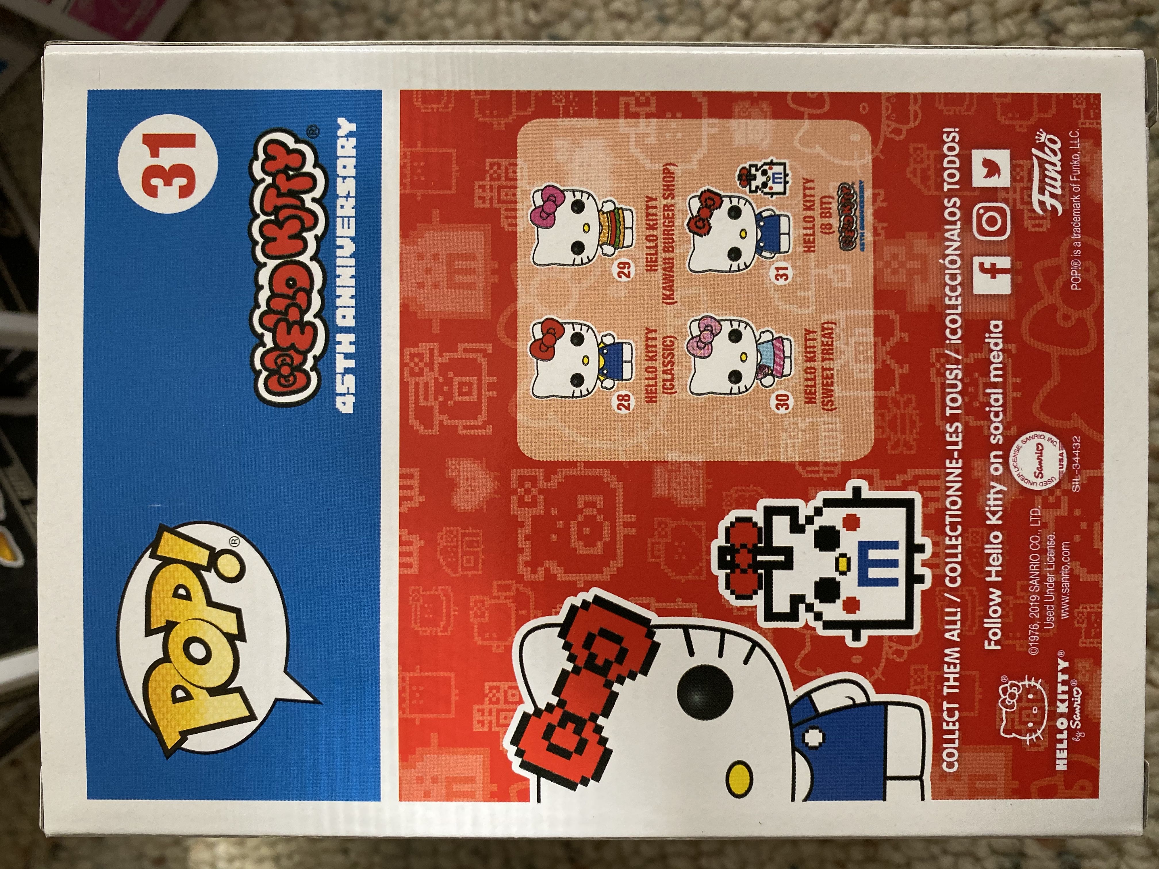 Hello Kitty: Hello Kitty (8 Bit) - Hello Kitty vinyl figure collectible [Barcode 889698434645] - Main Image 2